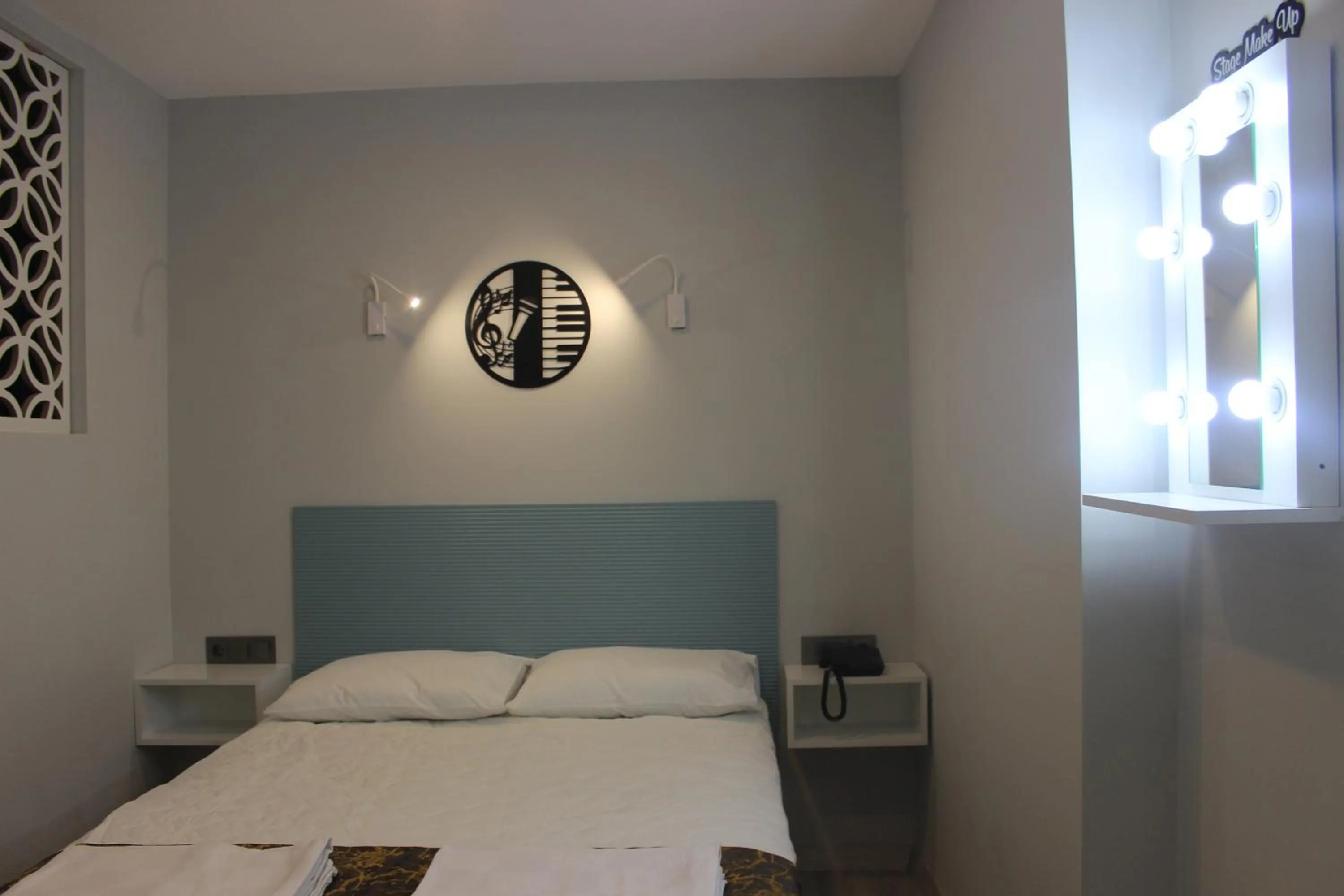 Decorative detail, Bed in Retro Star Suites