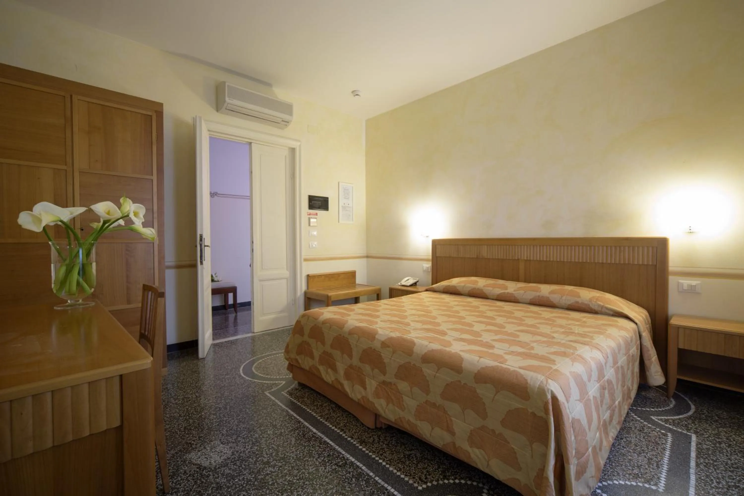 Bedroom, Bed in Villa Imperiale Hotel