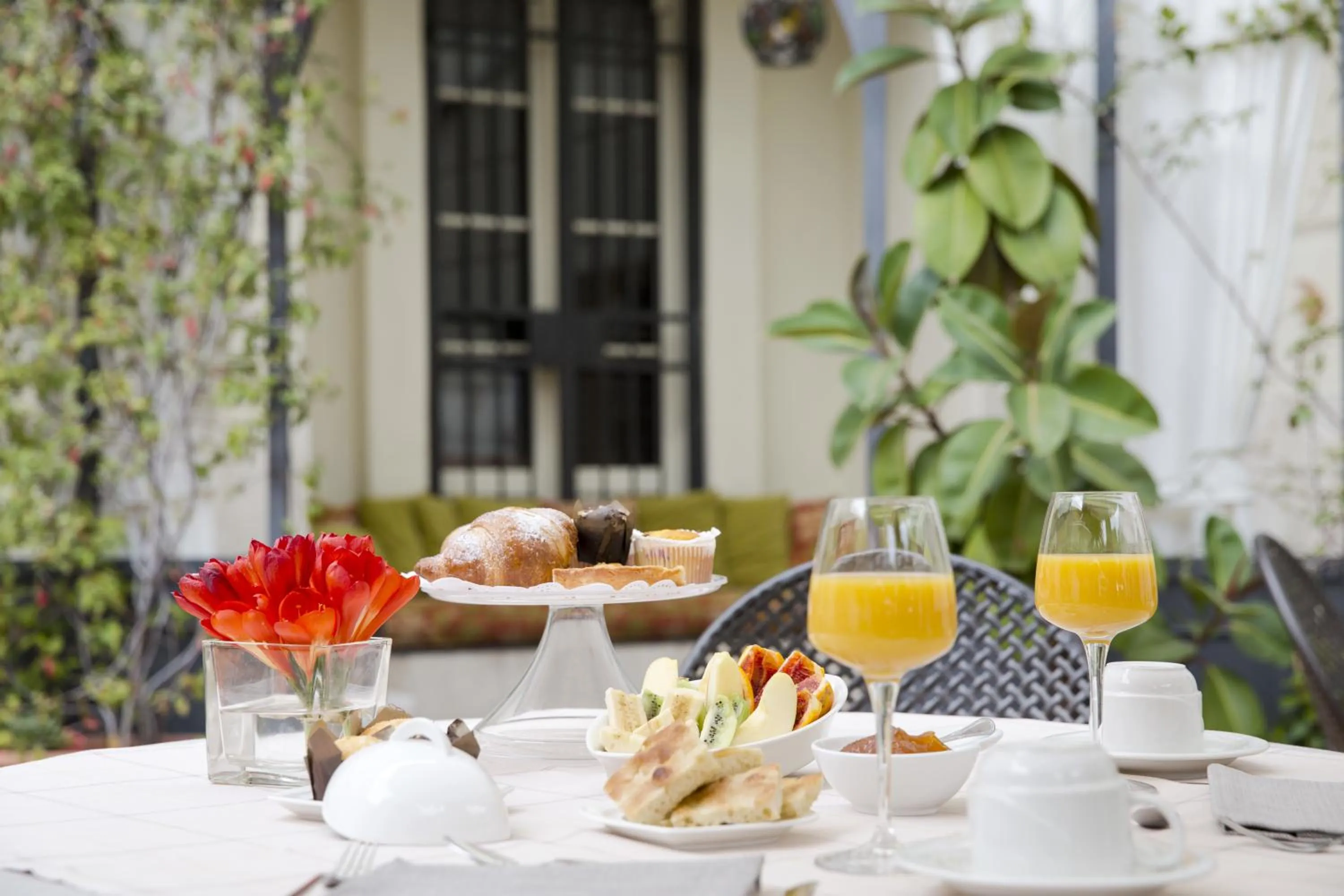 Day in Villa Imperiale Hotel