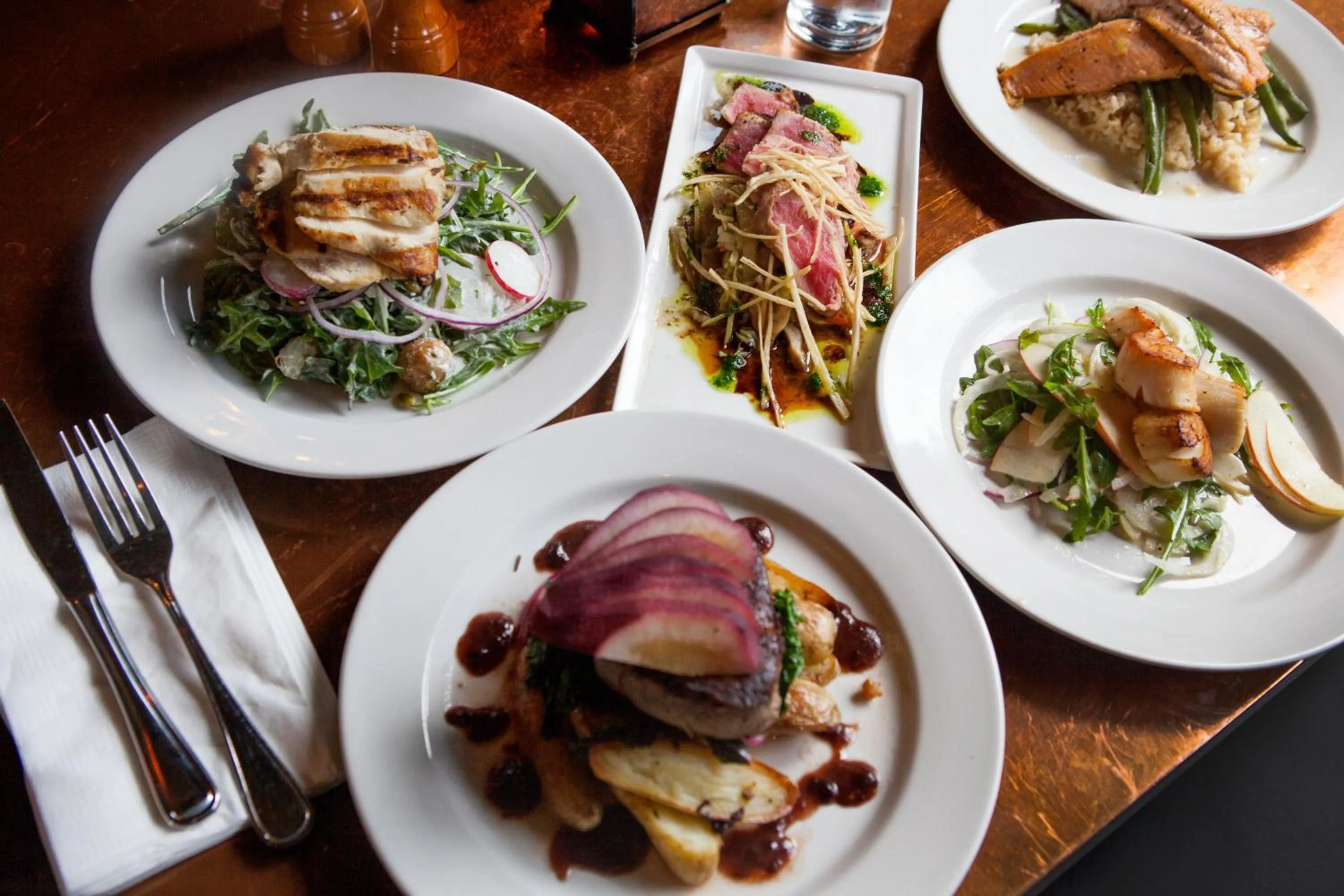 Food and drinks in McMenamins Grand Lodge