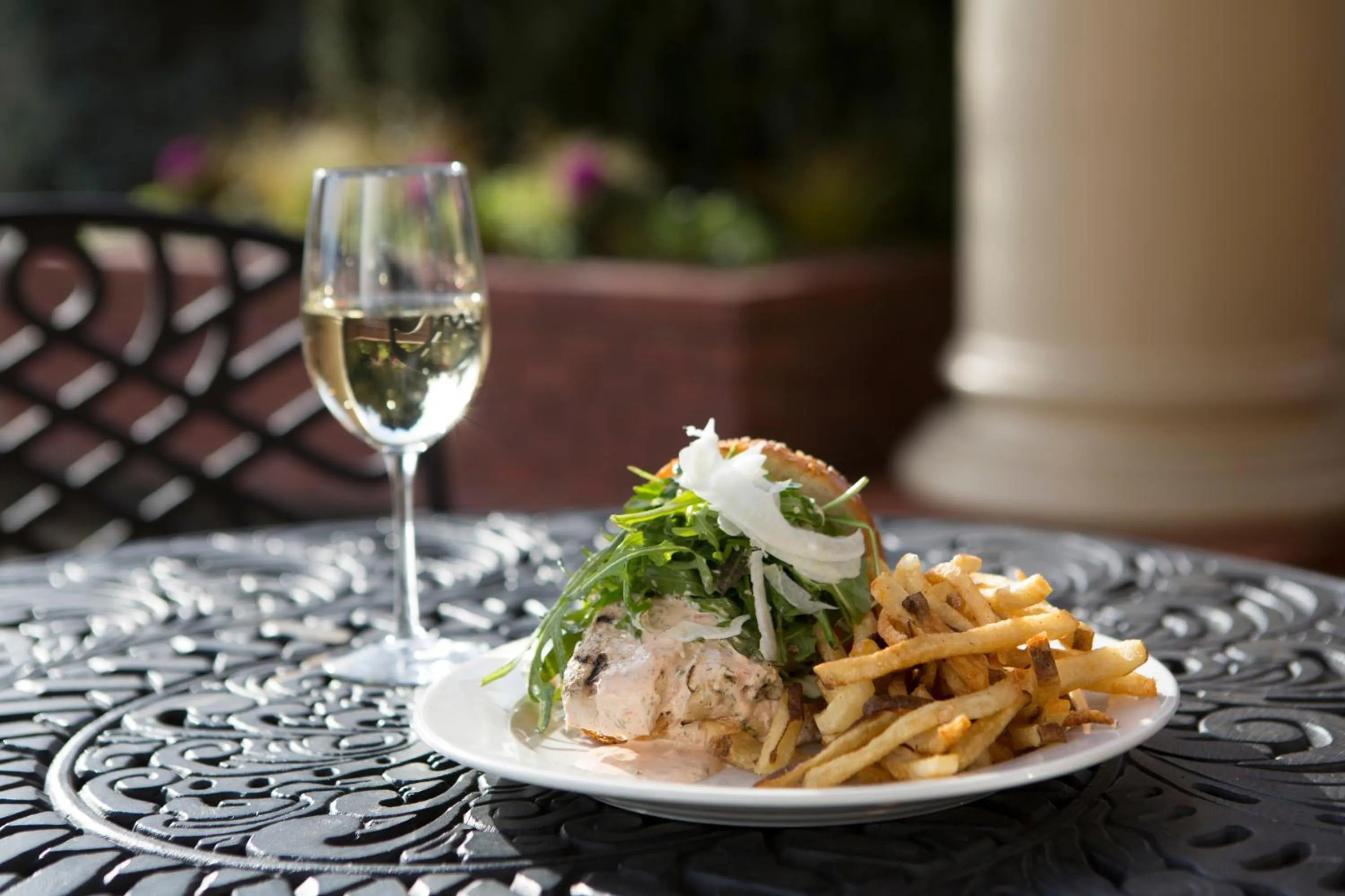 Food and drinks in McMenamins Grand Lodge