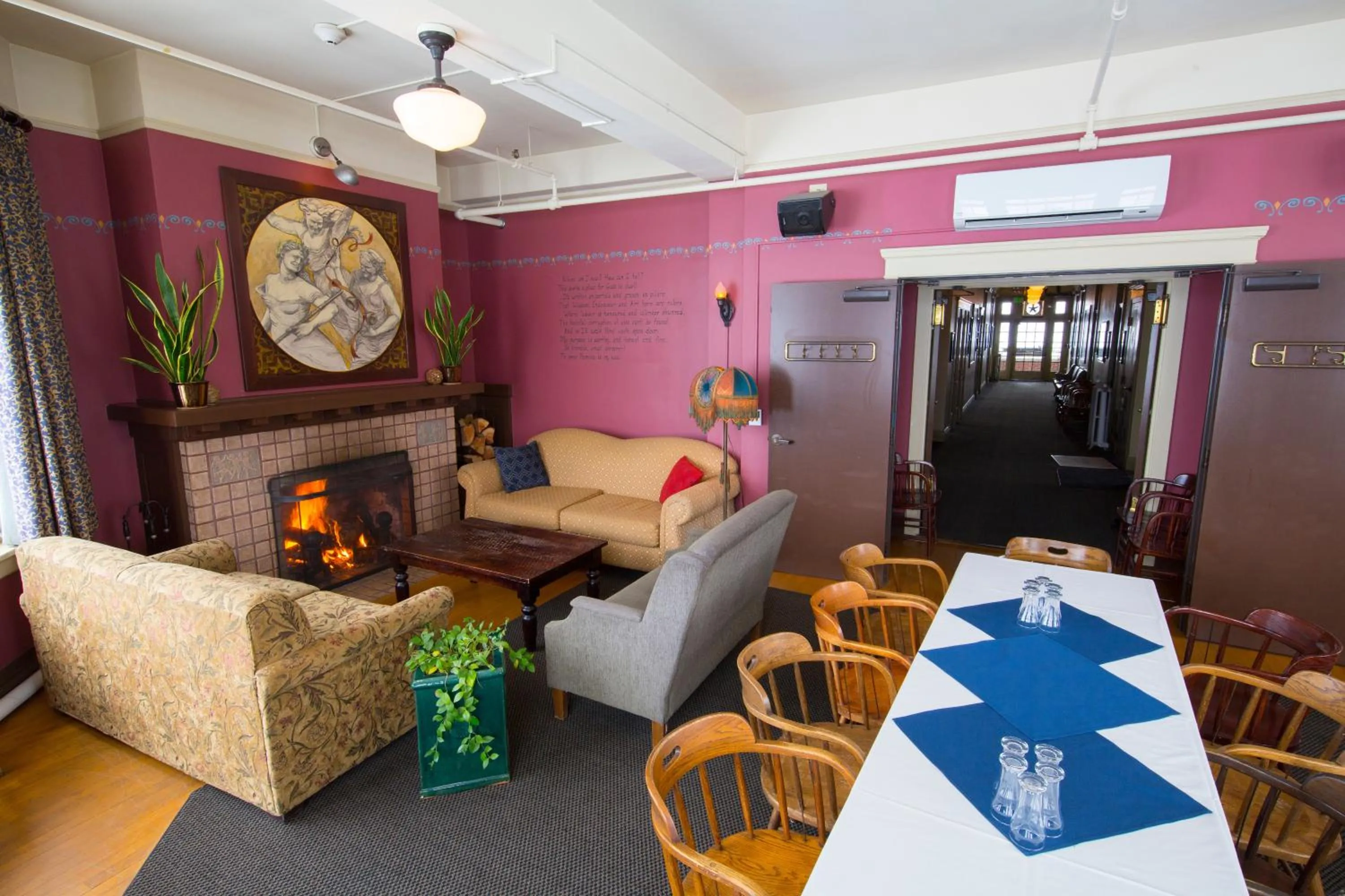 Meeting/conference room in McMenamins Grand Lodge