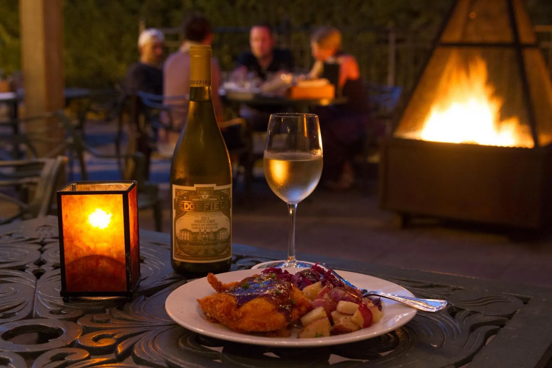 Food and drinks in McMenamins Grand Lodge