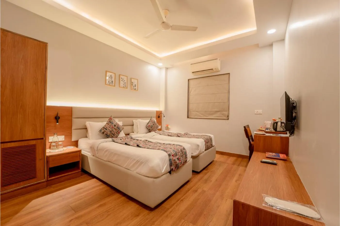 Bed in HHW Hotel- Agra