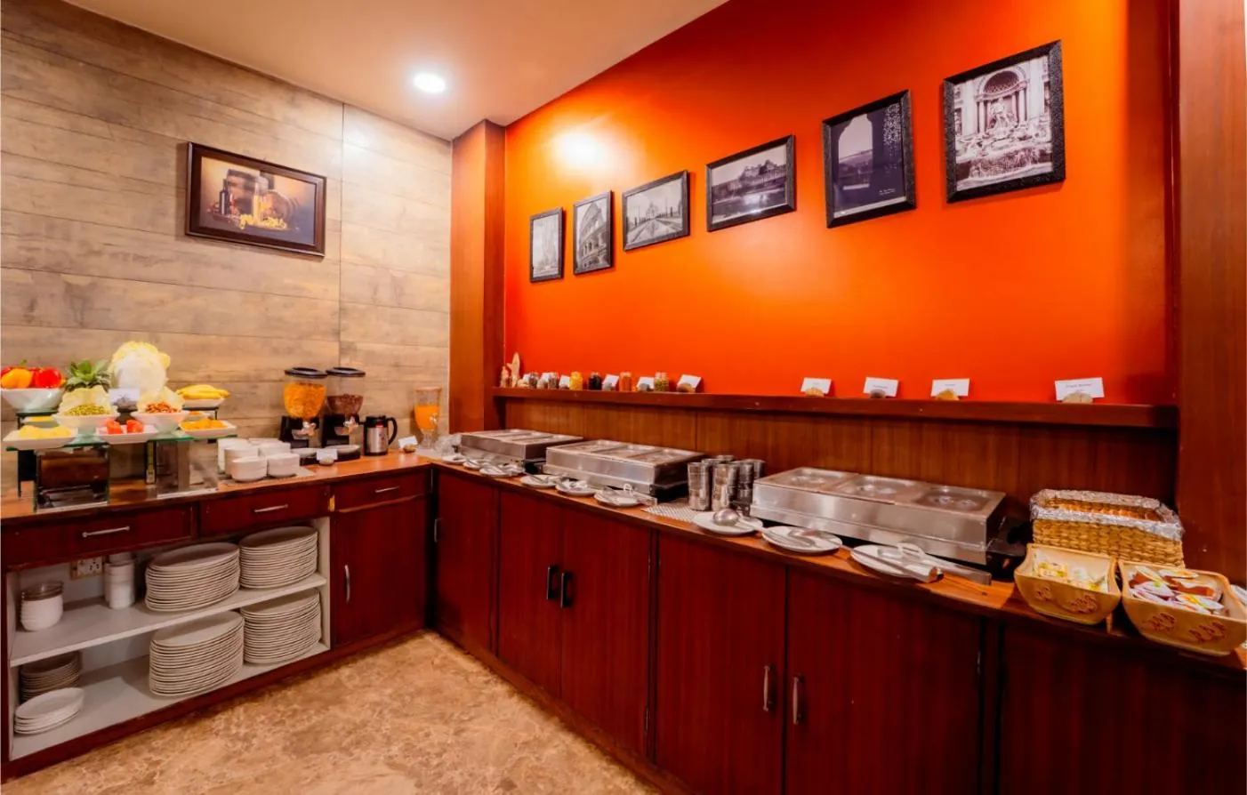 Dining area in HHW Hotel- Agra