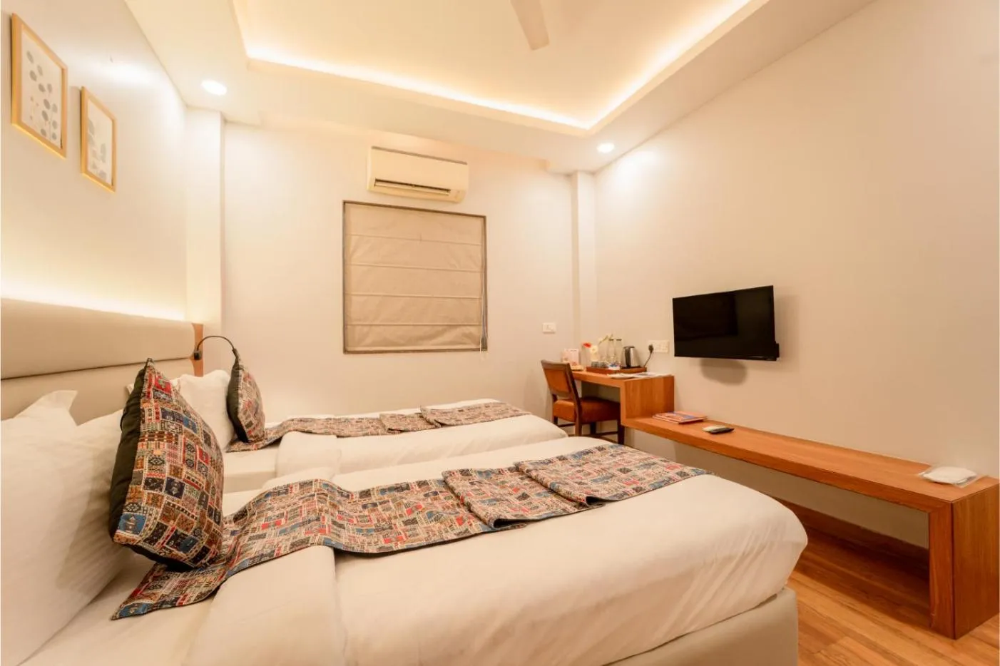 Bed in HHW Hotel- Agra