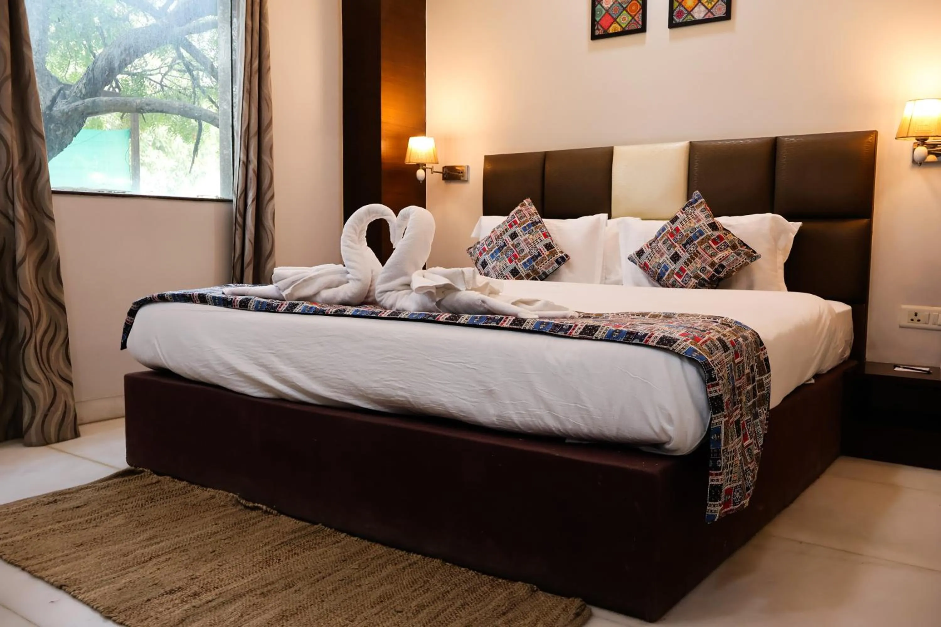 Bedroom, Bed in HHW Hotel- Agra