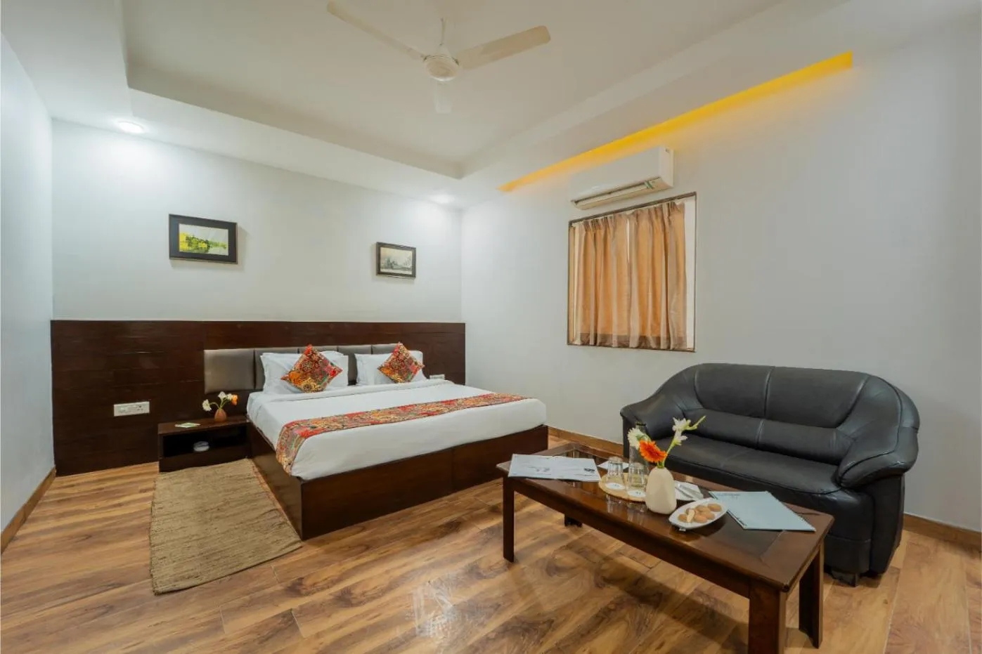 Bed in HHW Hotel- Agra