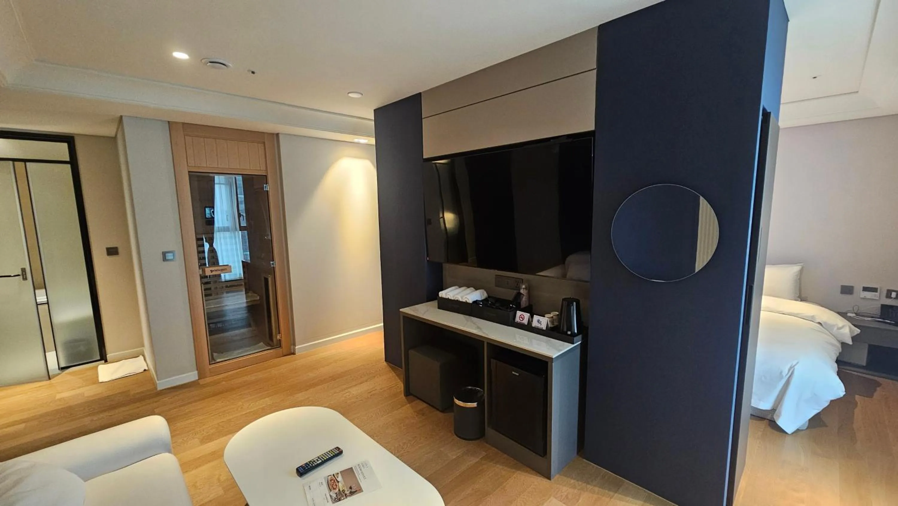 Bedroom in The Gleam Hotel