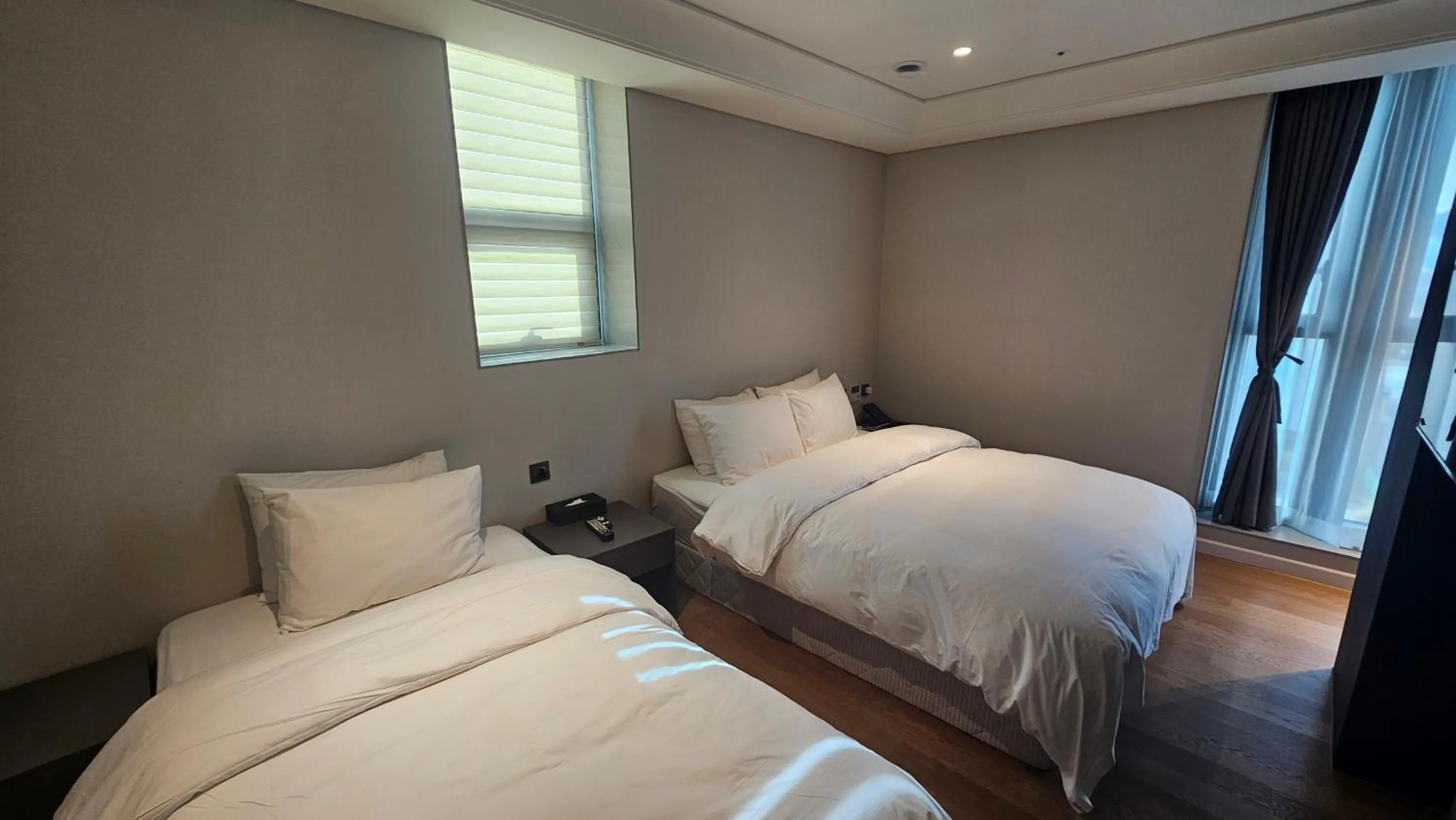 Bedroom in The Gleam Hotel