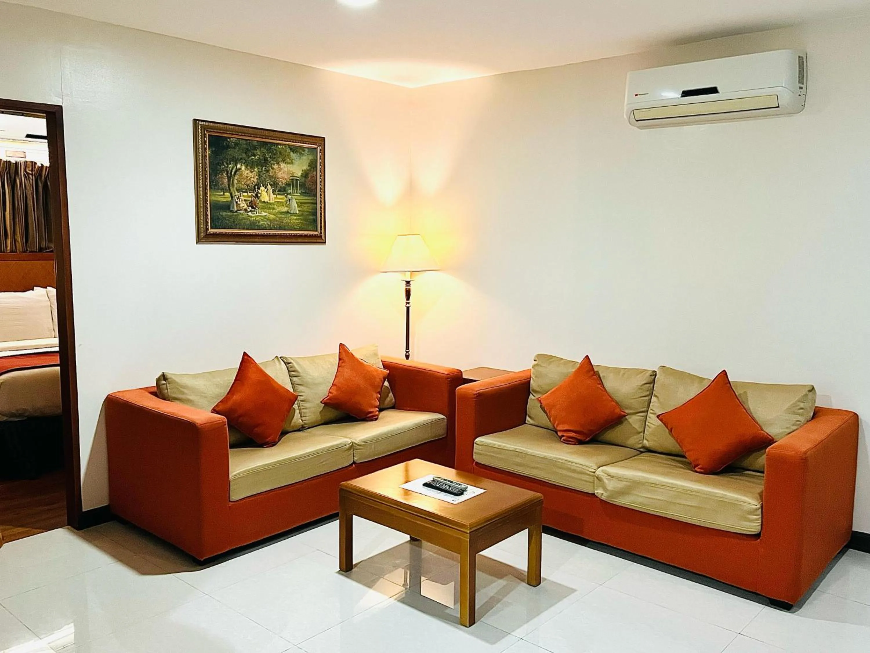 Royal Suites Condotel