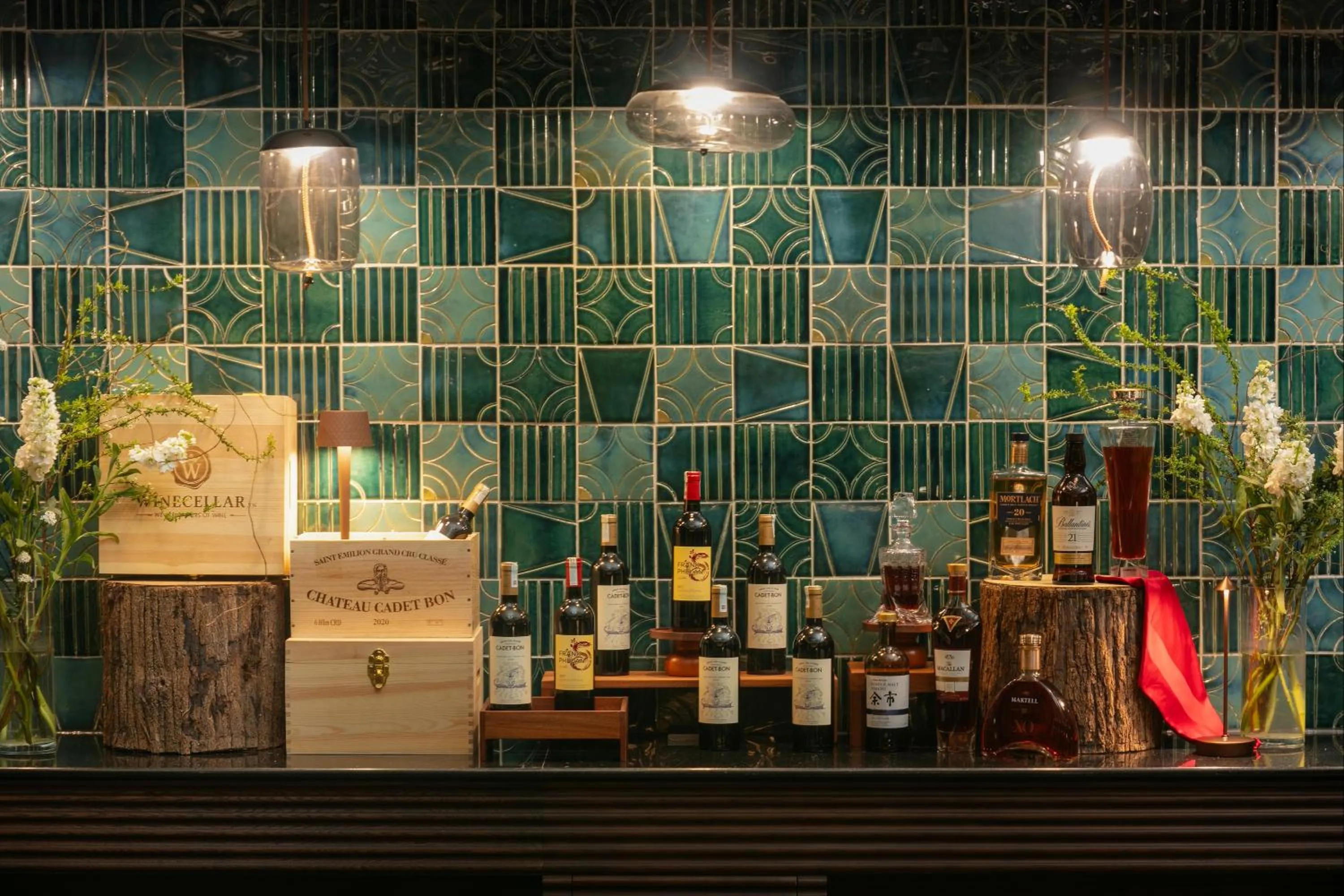 Restaurant/places to eat in HOTEL de LAGOM