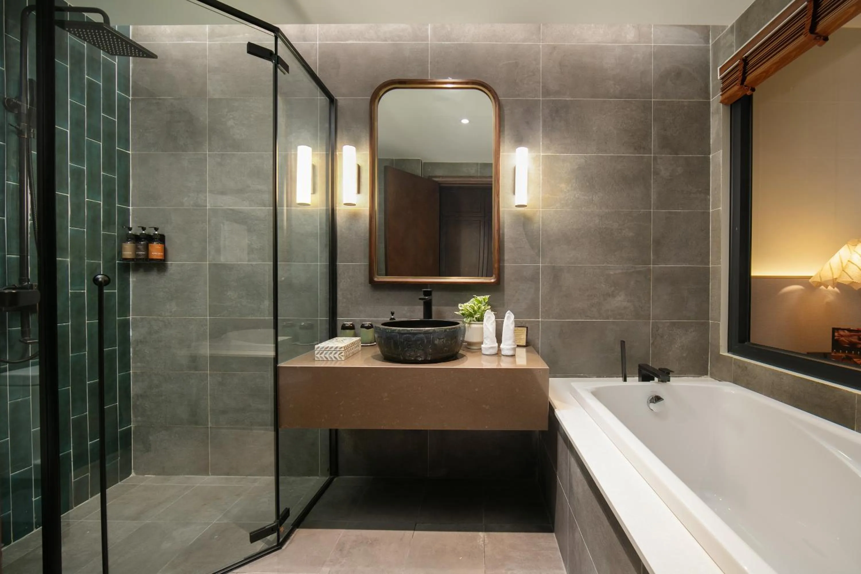 Shower in HOTEL de LAGOM