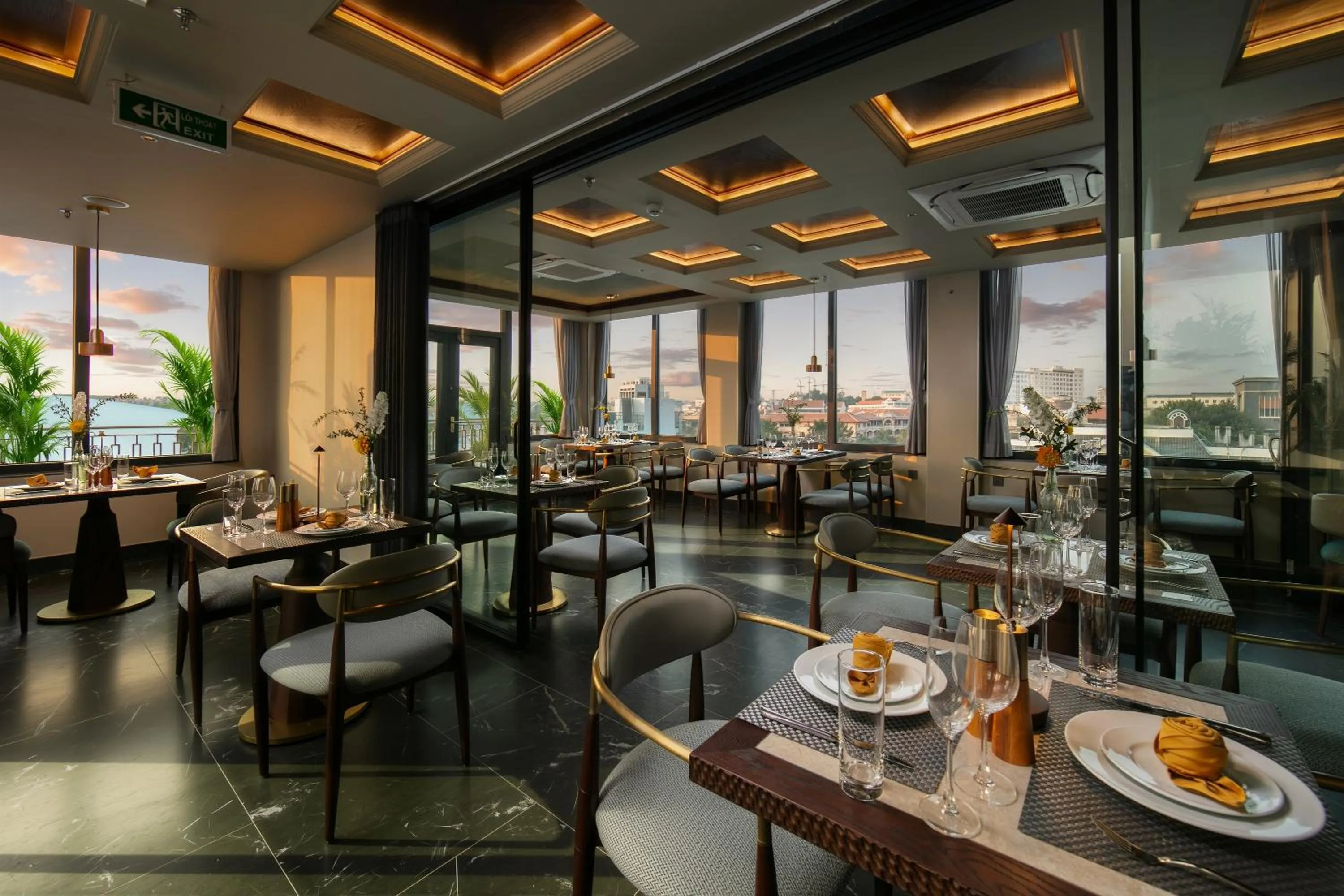 Restaurant/places to eat in HOTEL de LAGOM