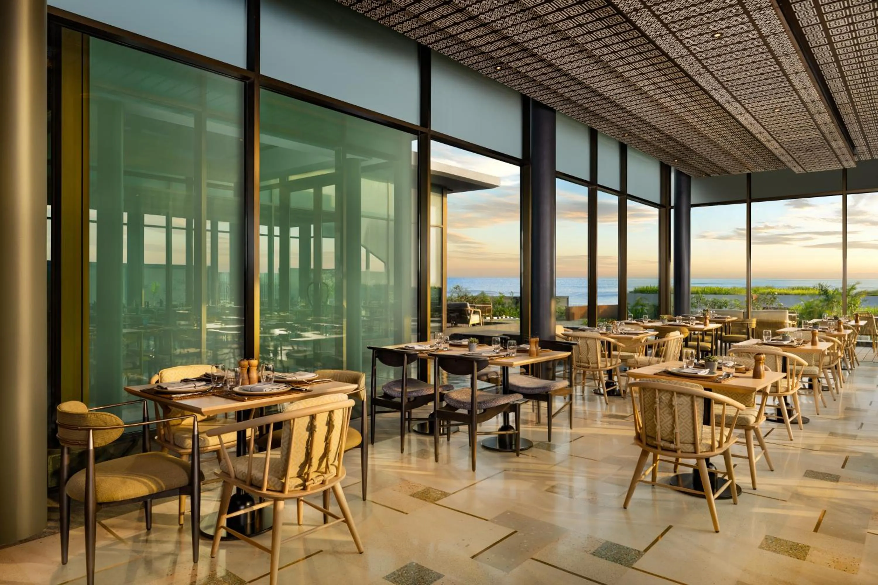 Restaurant/places to eat in Taj Puri Resort & Spa, Odisha