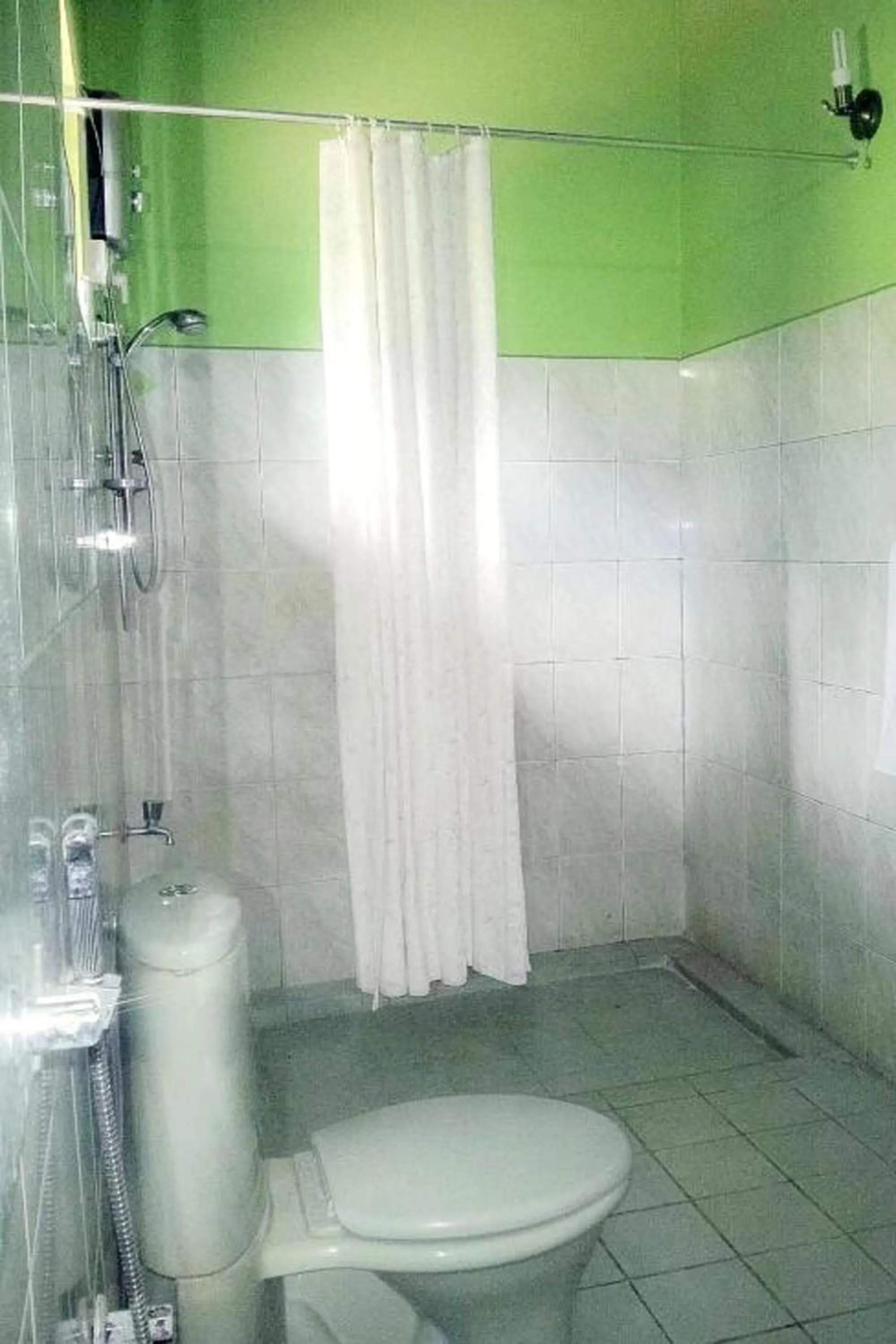 Shower in Banana Rest Sigiriya