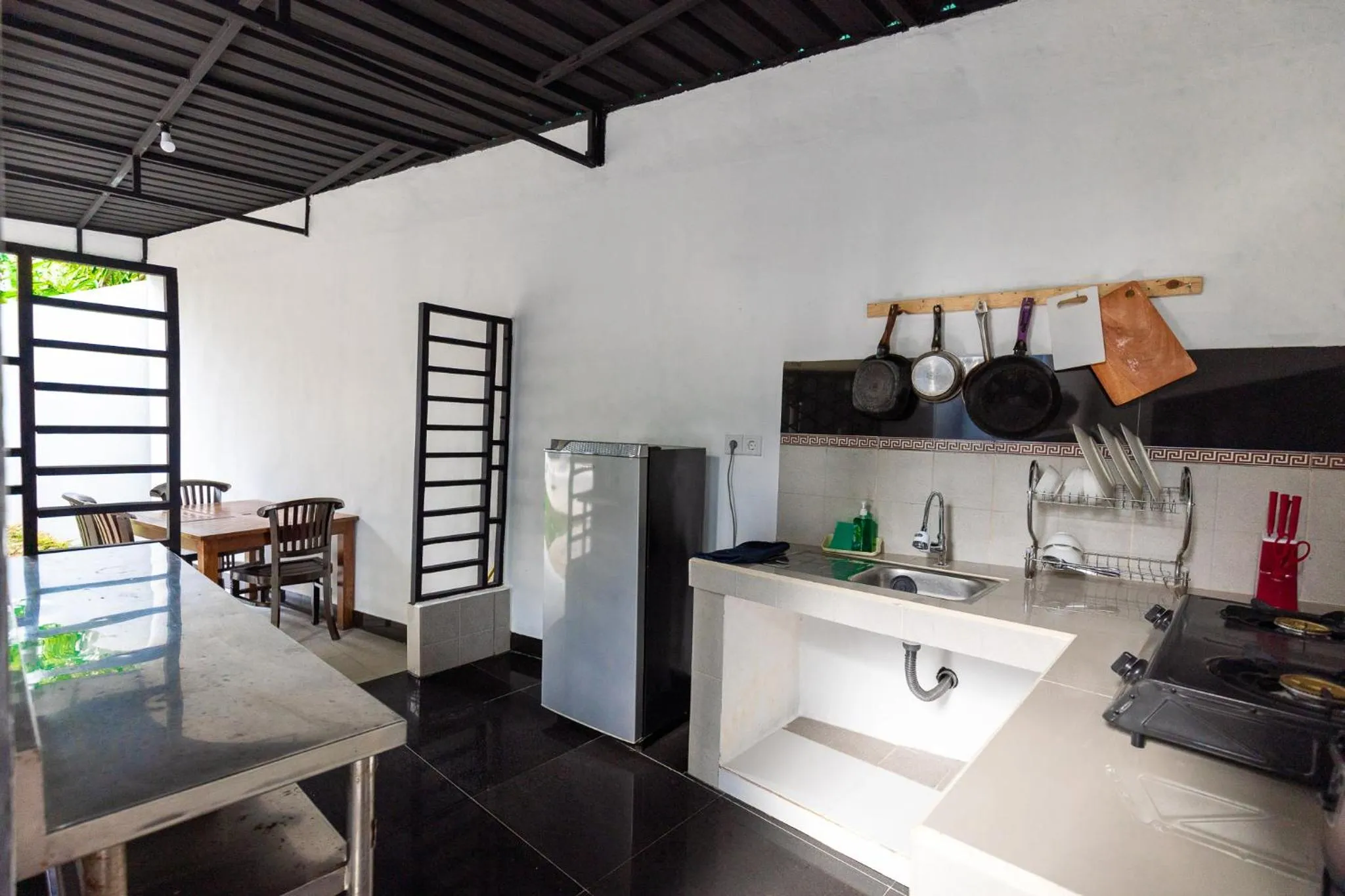 Kitchen or kitchenette in Full Moon Villa Ubud