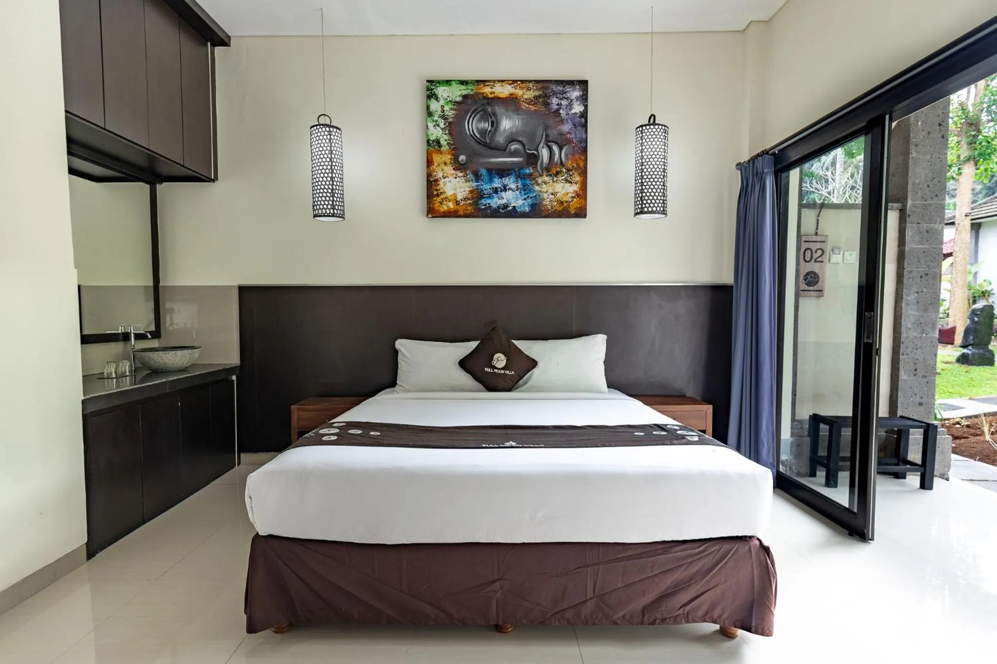 Bed in Full Moon Villa Ubud