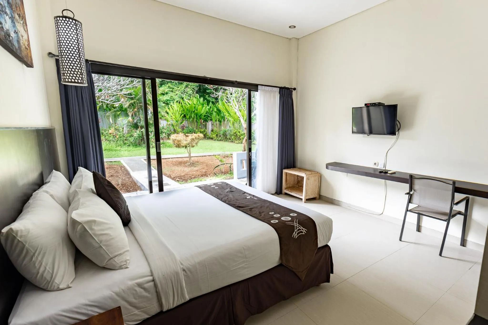 Bed in Full Moon Villa Ubud