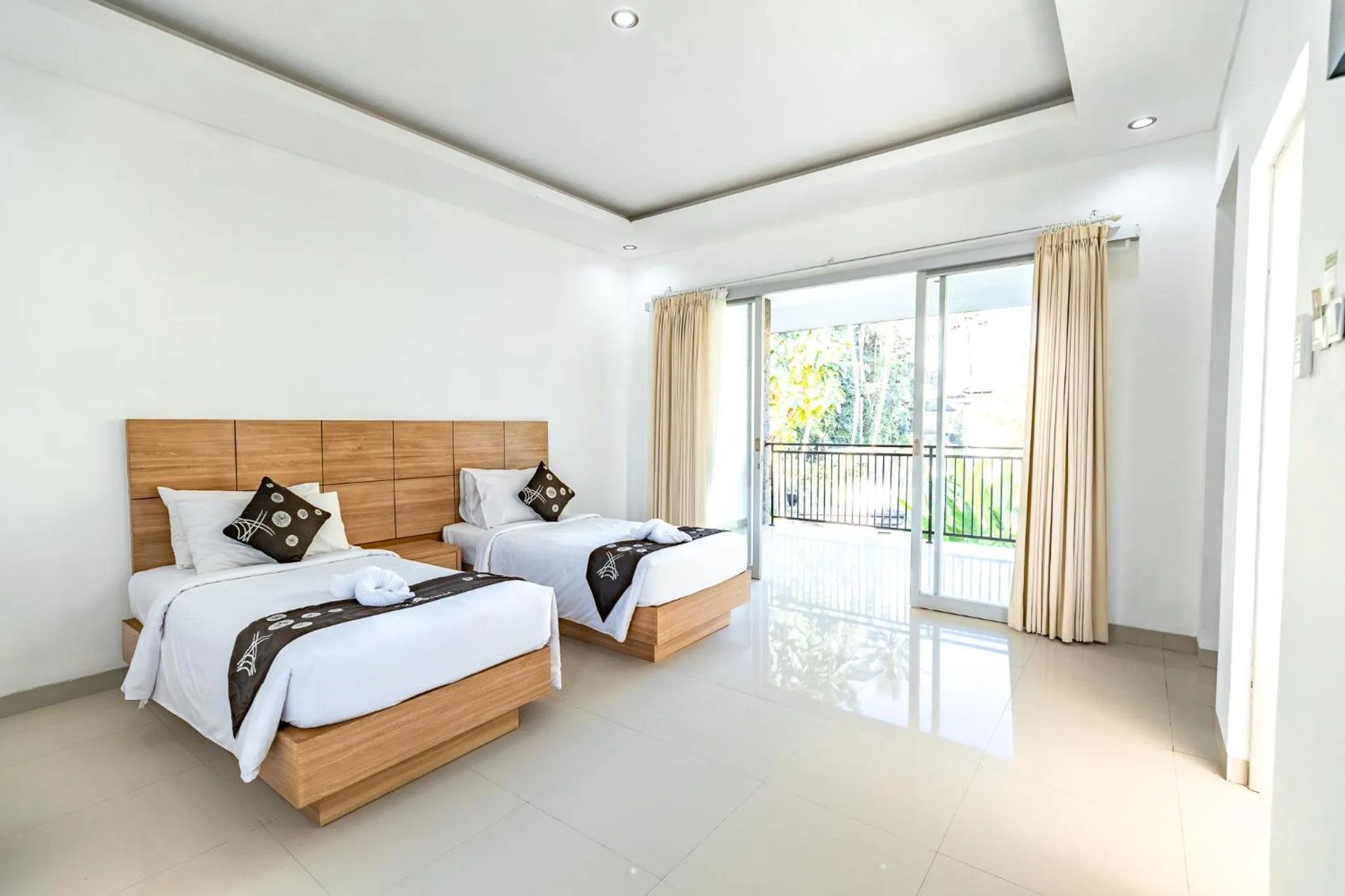Bed in Full Moon Villa Ubud