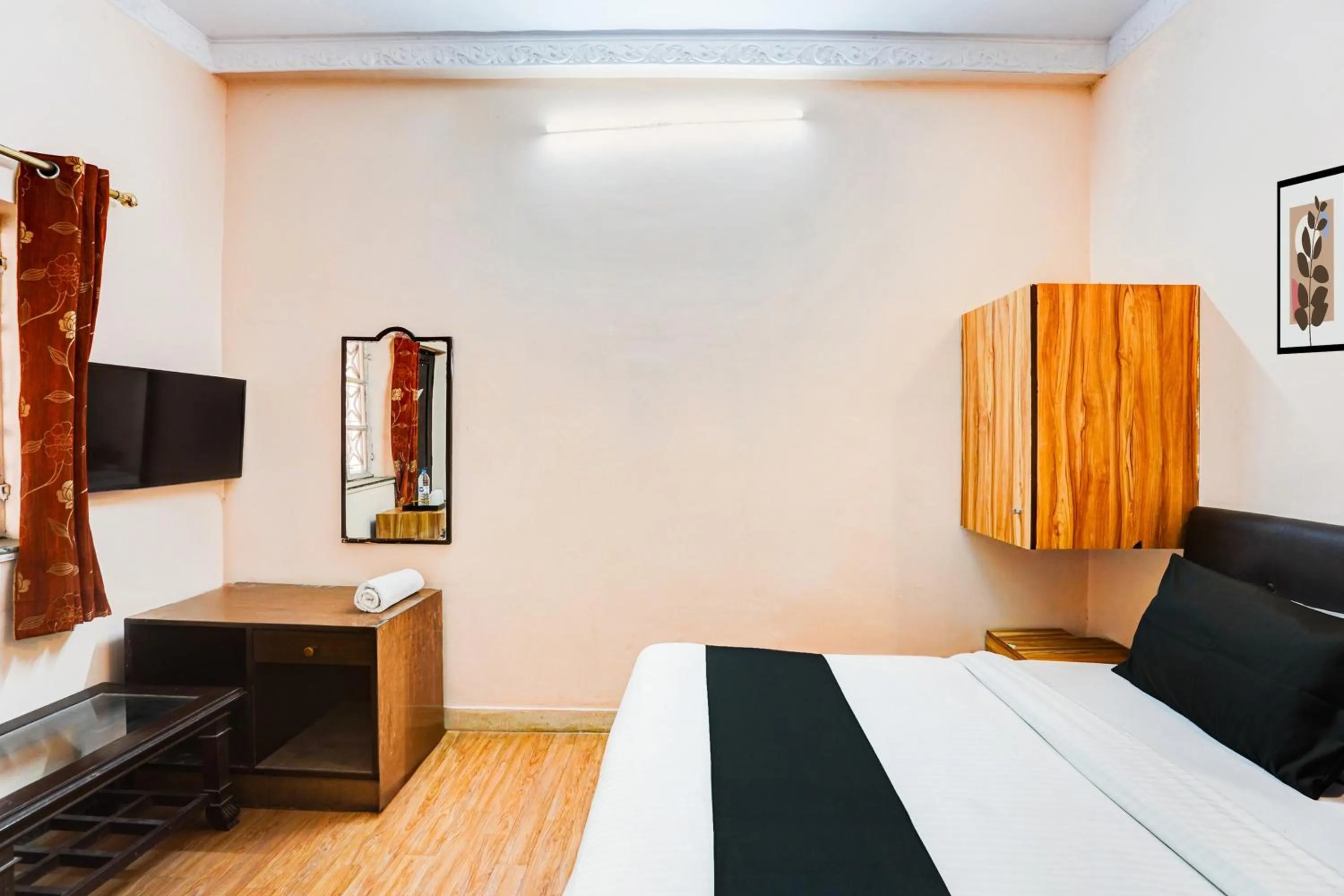 Bedroom, Bed in Super Hotel O Tyagi Road Near Prince Chowk