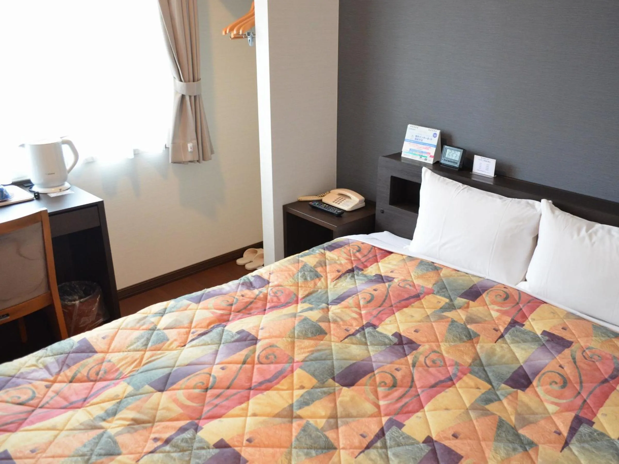 Bed in Yokohama Mandarin Hotel