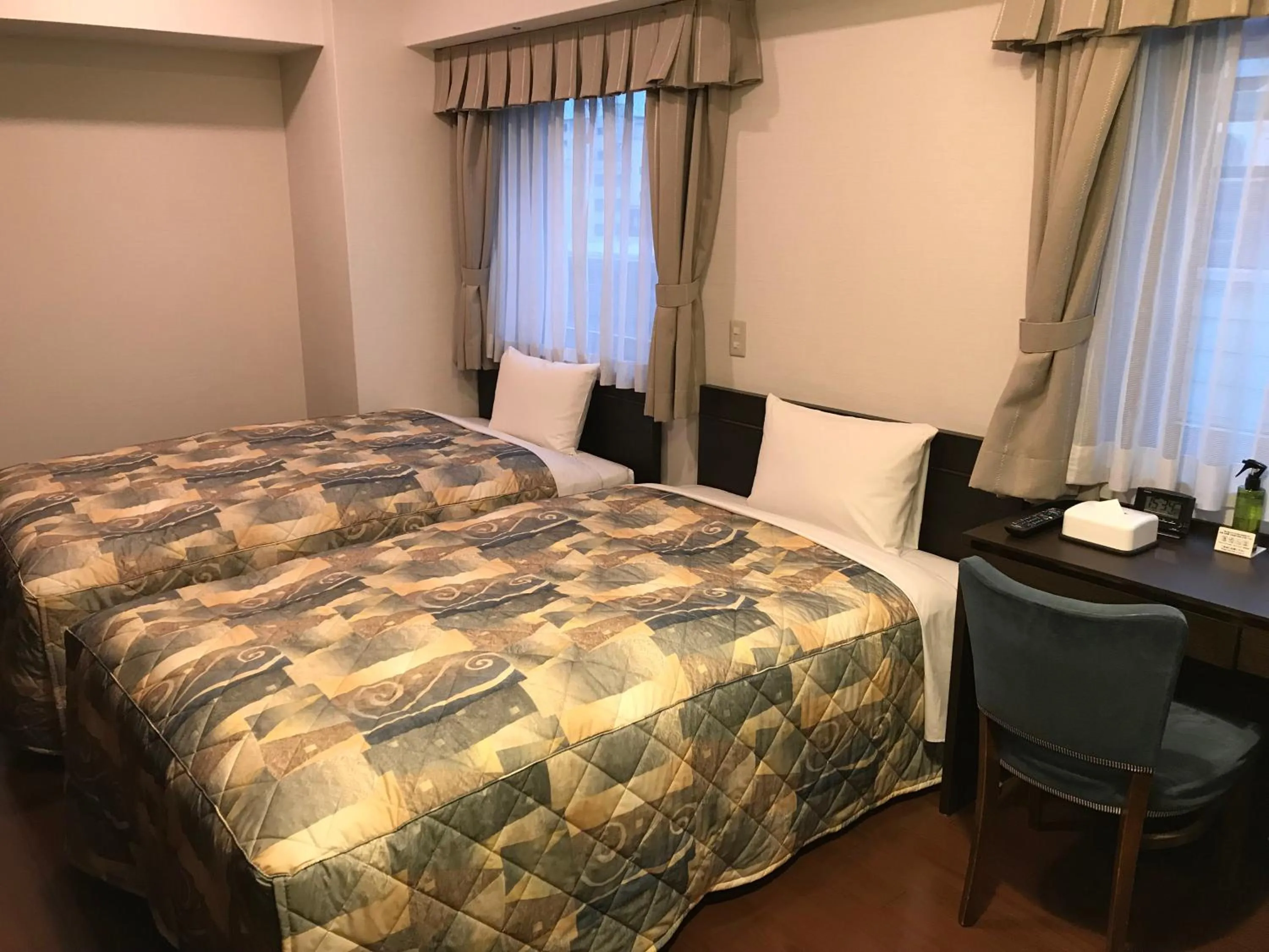 Bed in Yokohama Mandarin Hotel