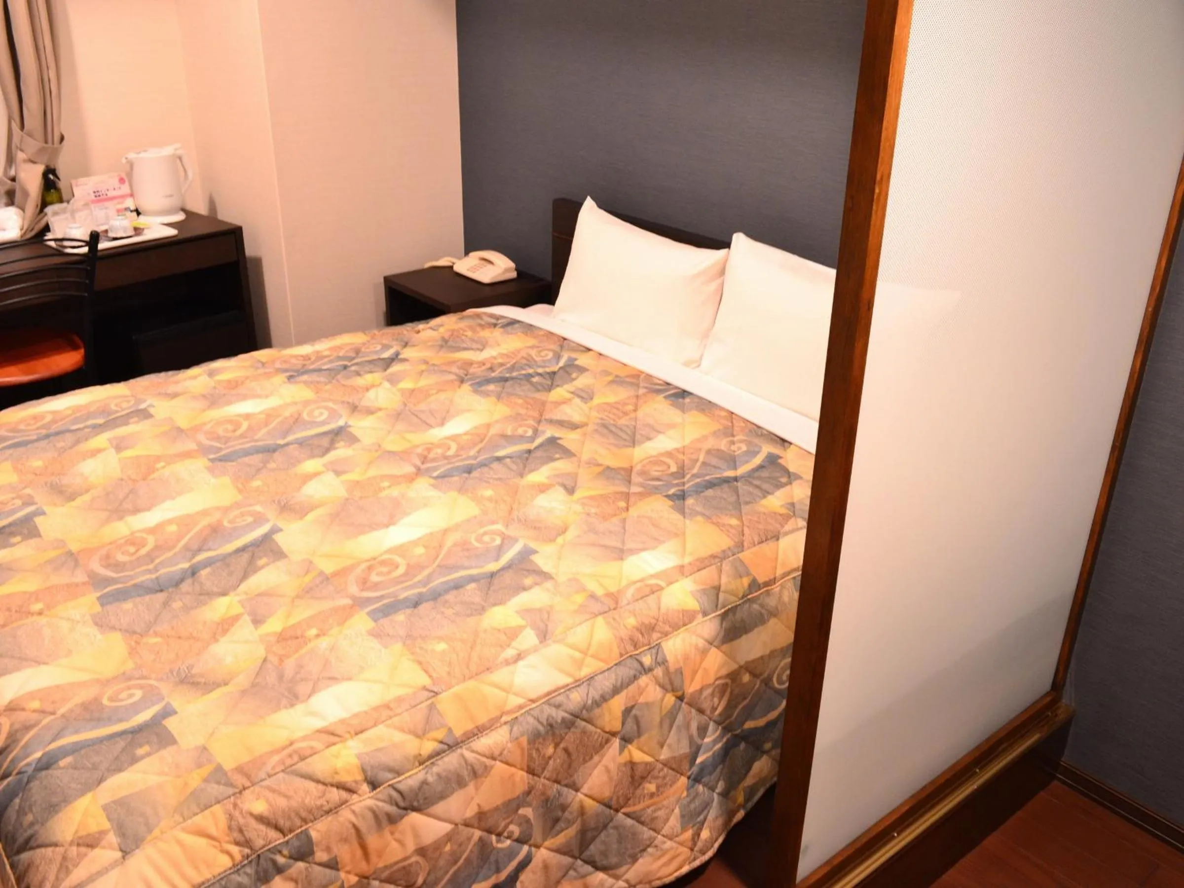 Bed in Yokohama Mandarin Hotel