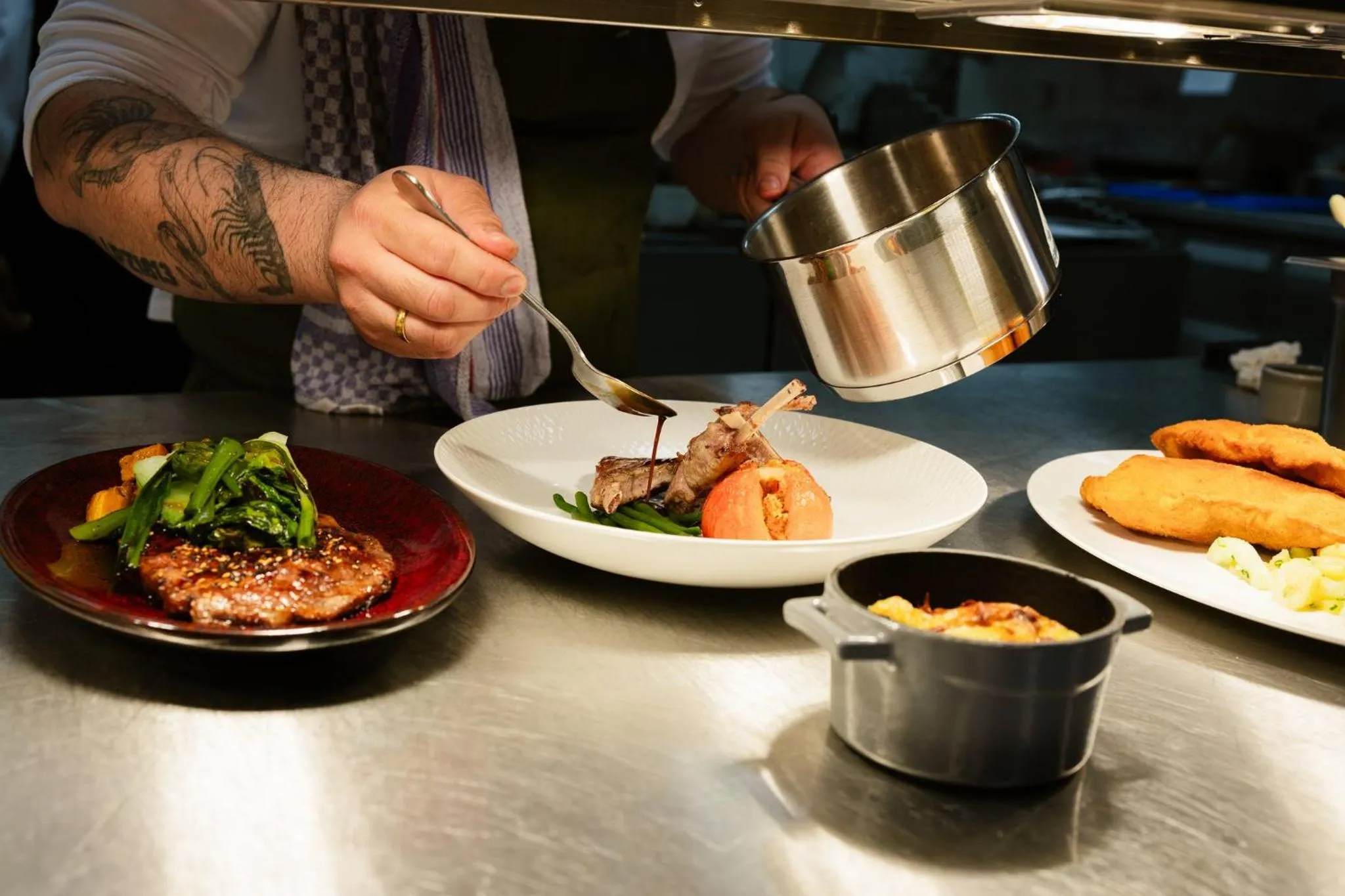 Restaurant/places to eat in Kimpton Main Frankfurt by IHG