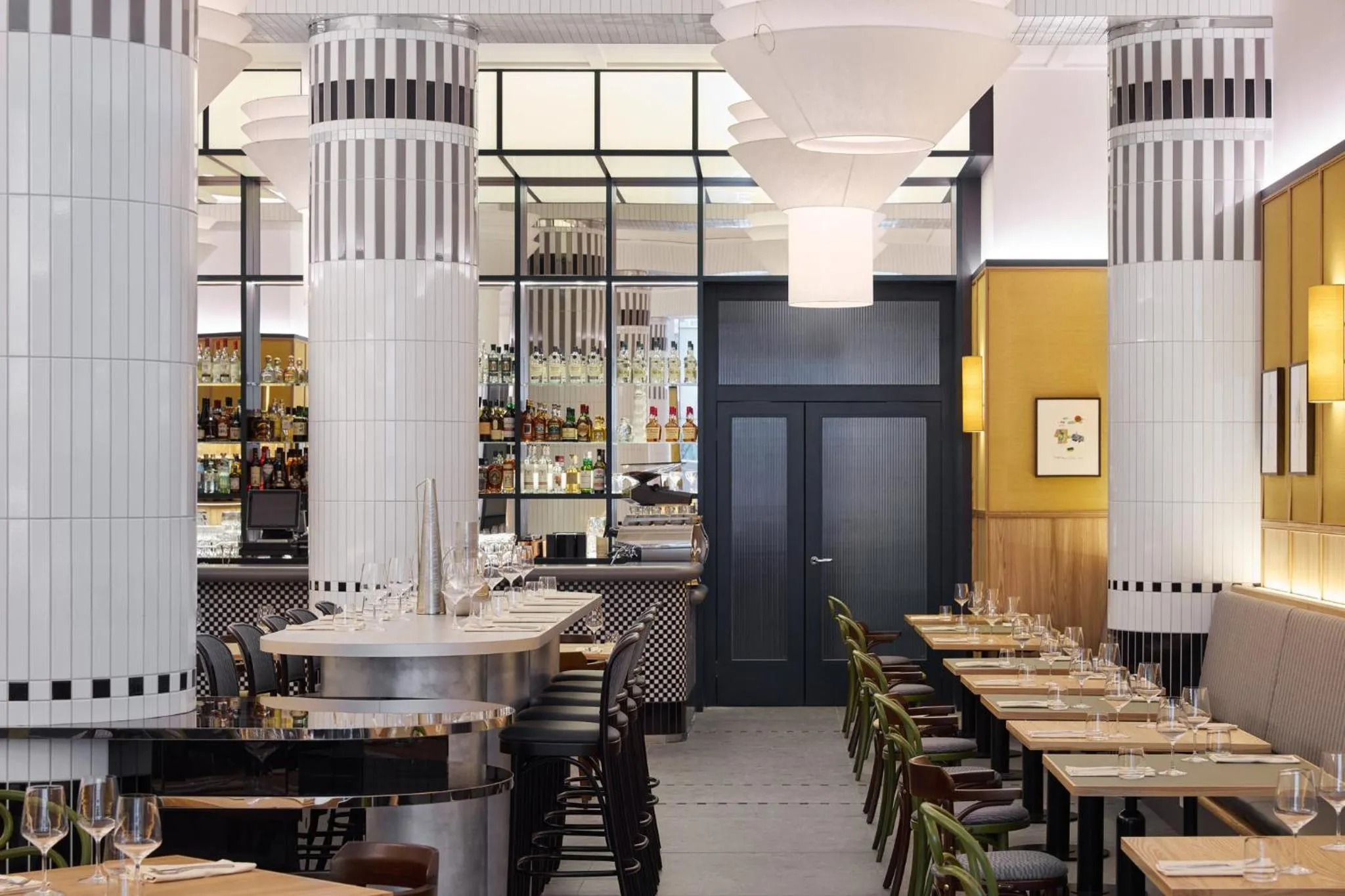 Restaurant/places to eat in Kimpton Main Frankfurt by IHG