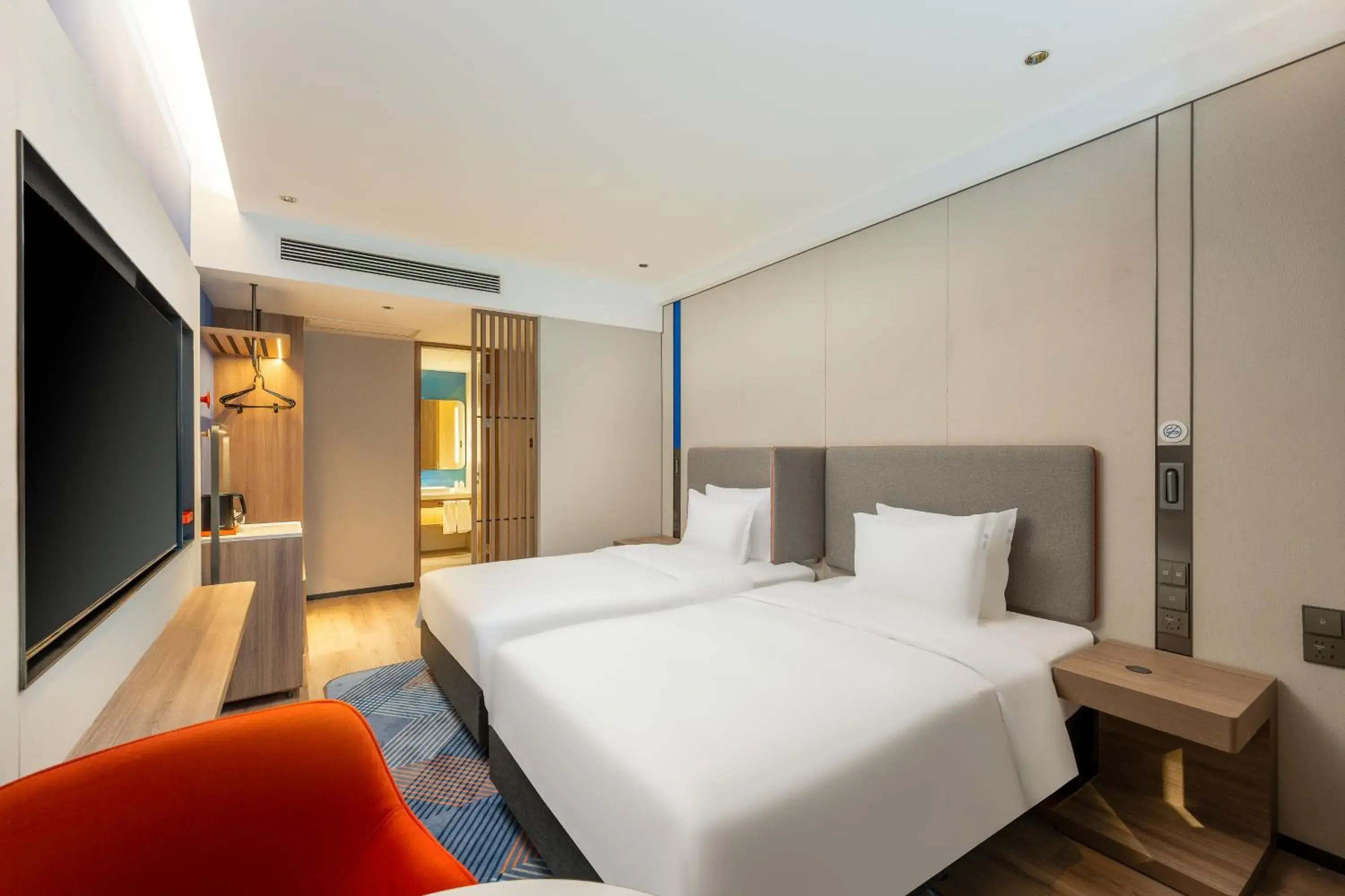 Standard Twin Room - Windowless in Holiday Inn Express Luoyang Longmen by IHG Standard Twin Room - Windowless in Holiday Inn Express Luoyang Longmen by IHG