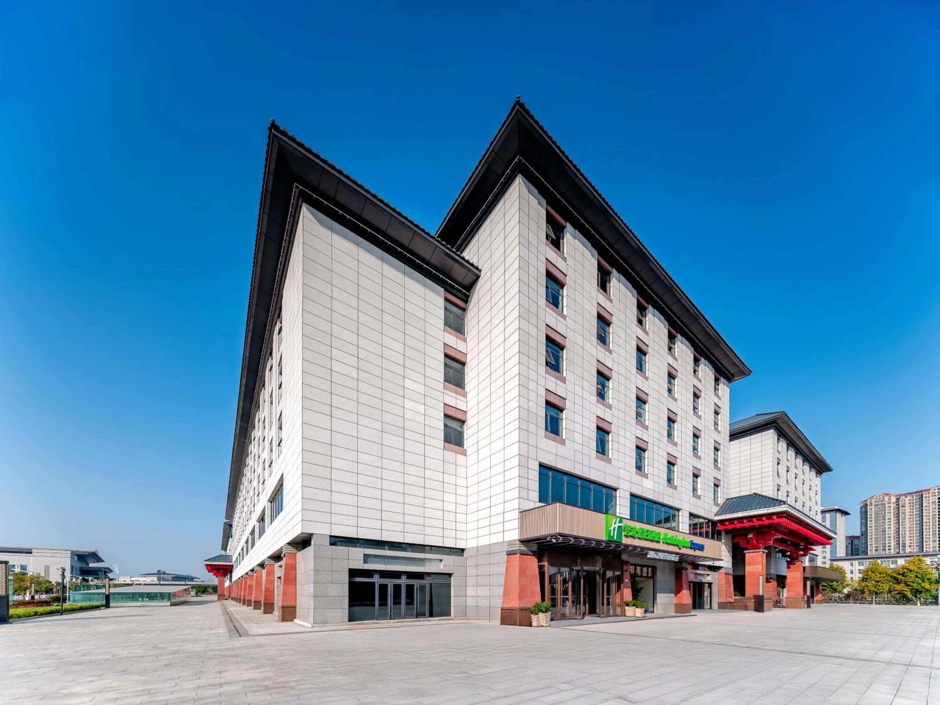Property building in Holiday Inn Express Luoyang Longmen by IHG