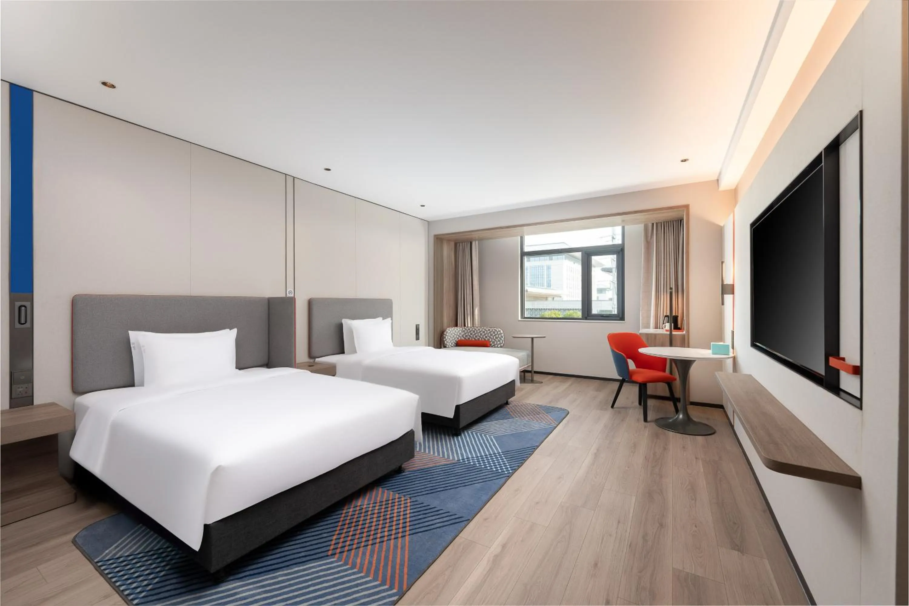 TV and multimedia, Bed in Holiday Inn Express Luoyang Longmen by IHG