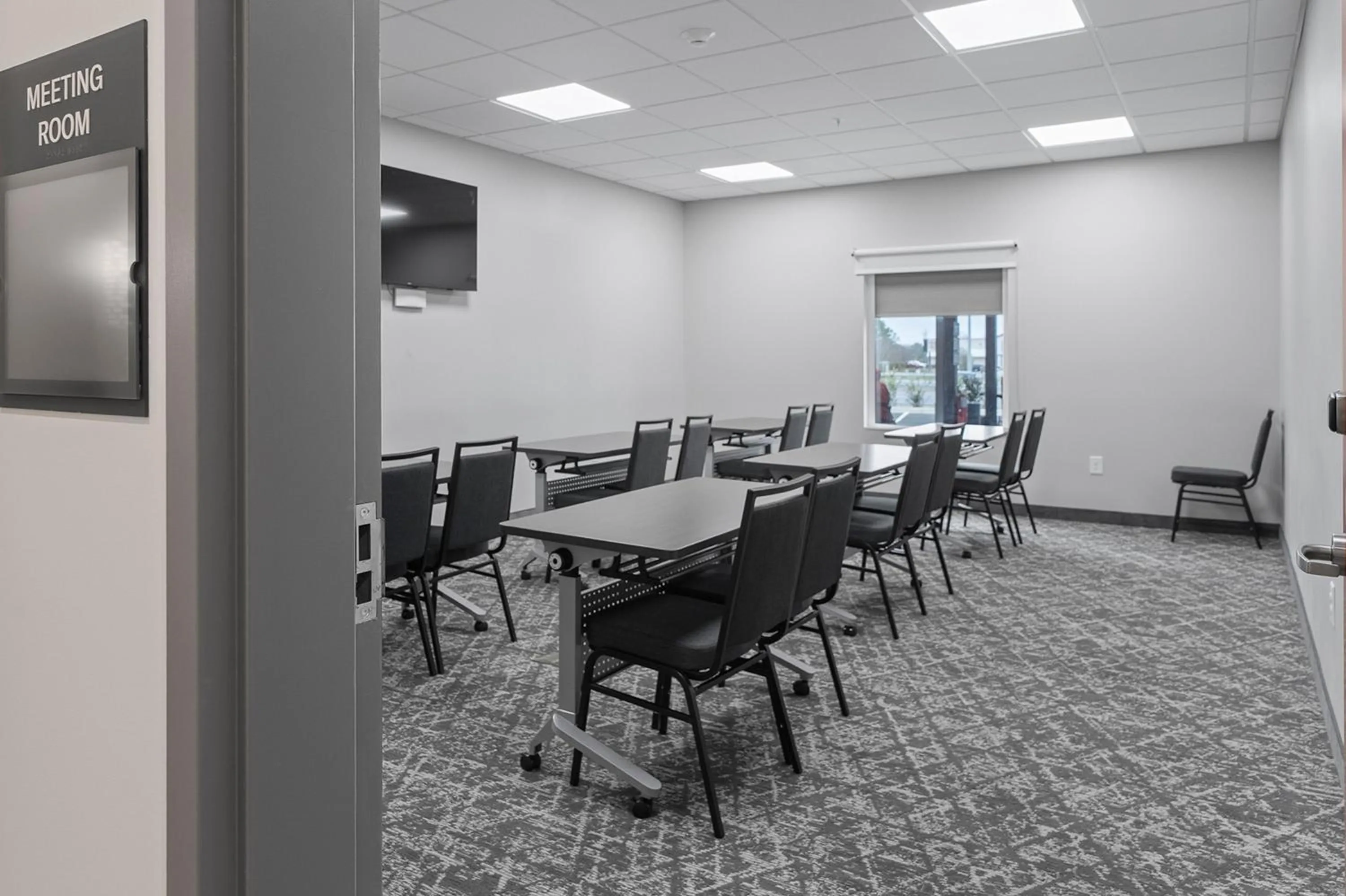 Meeting/conference room in Candlewood Suites Perry-National Fairground Area by IHG