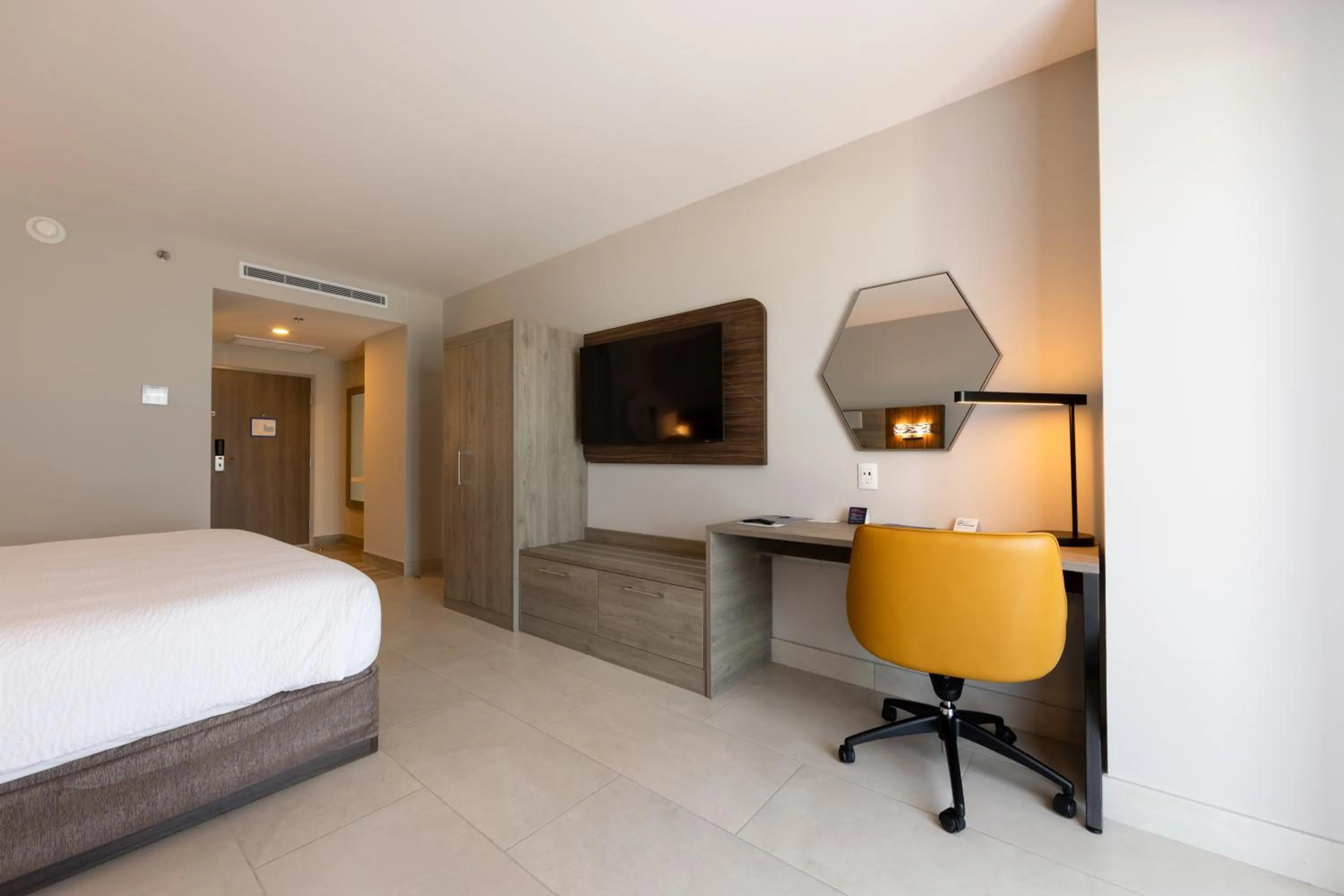 Bed in Holiday Inn Express & Suites Mazatlan by IHG
