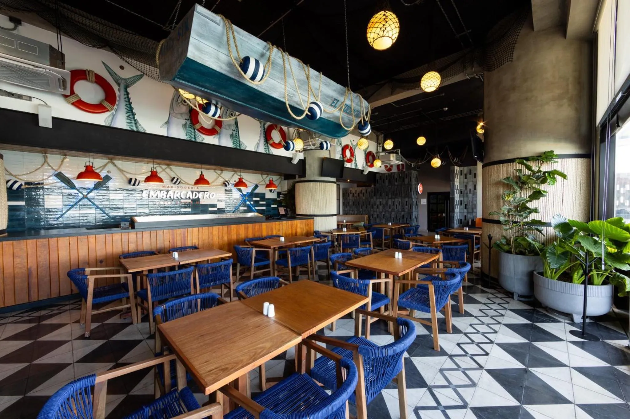 Restaurant/places to eat in Holiday Inn Express & Suites Mazatlan by IHG