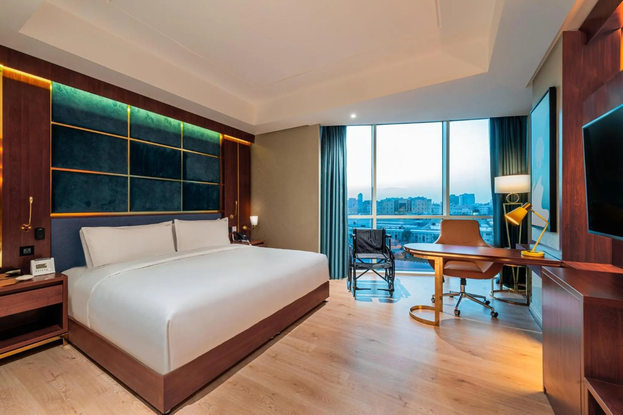 Photo of the whole room, Bed in Holiday Inn Riyadh AI Malaz by IHG