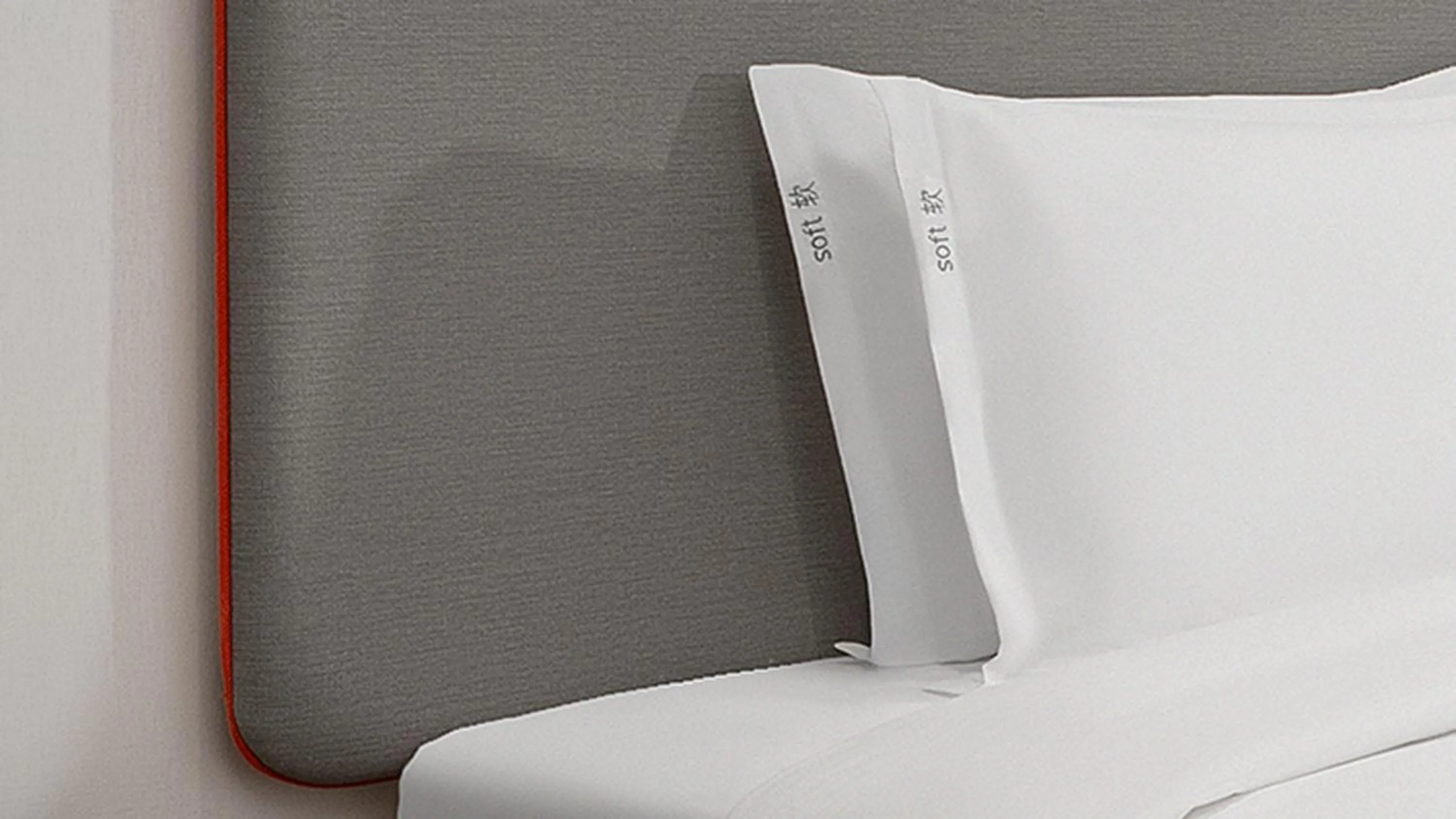 Bed in Holiday Inn Express Wuhan East Lake by IHG