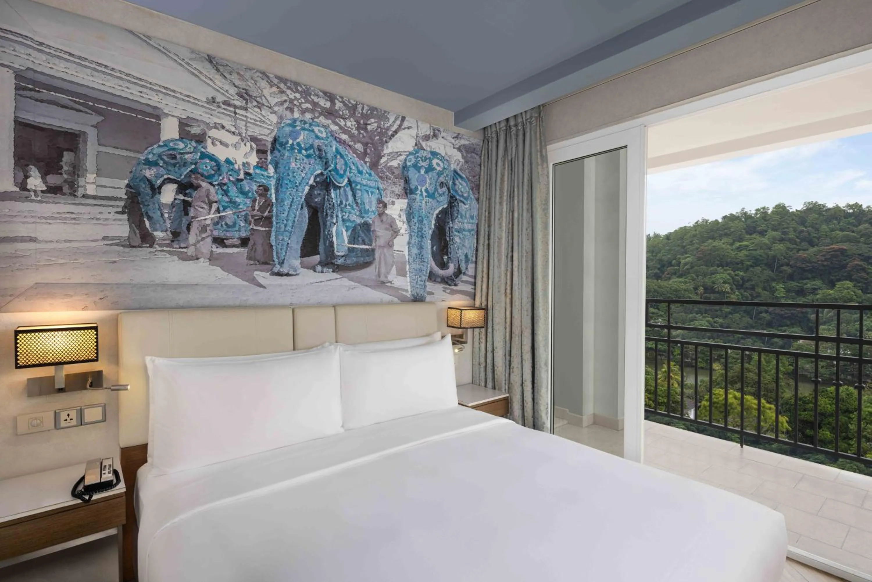 Bed in Radisson Hotel Kandy