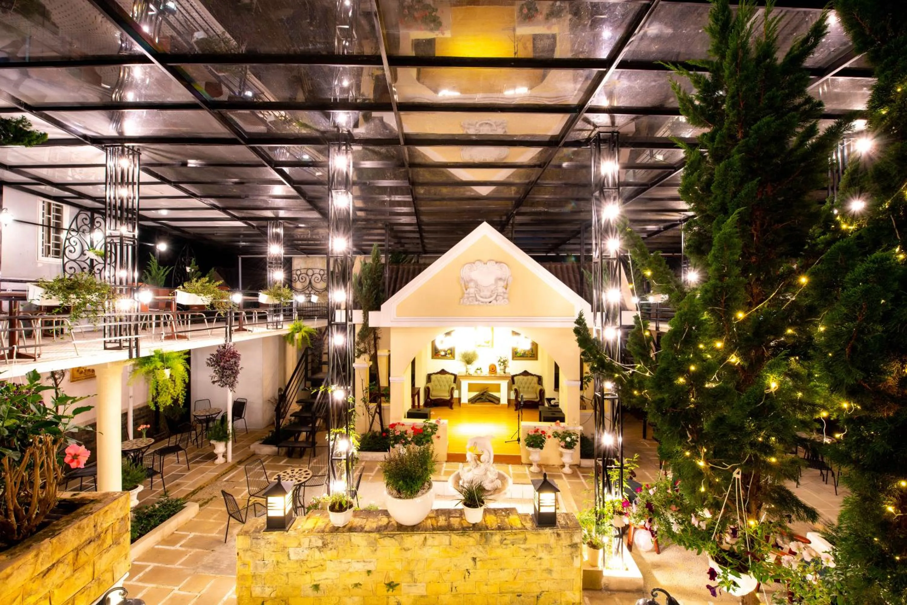 Garden in Le Petit Paris Dalat Hotel