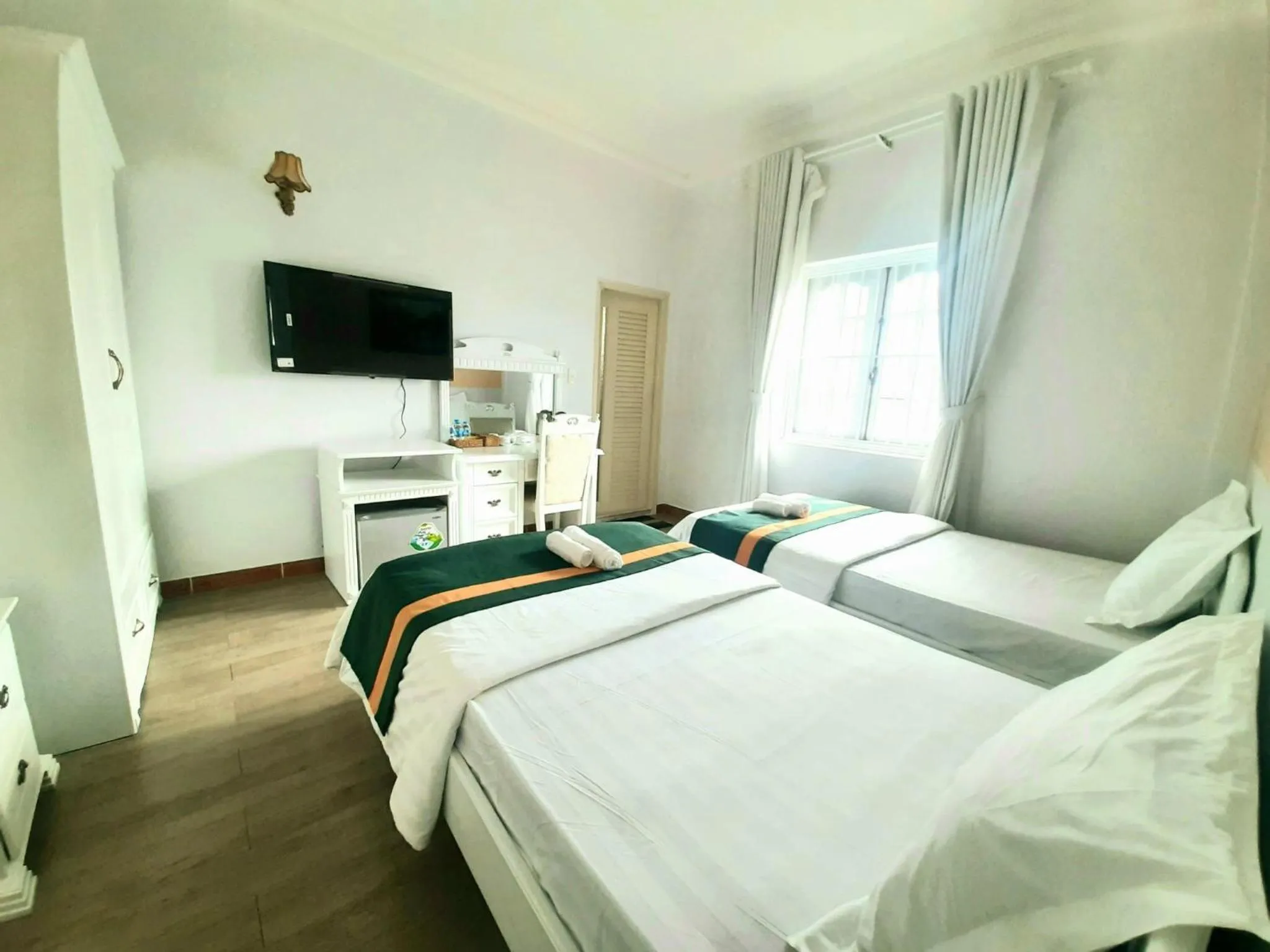 Bedroom, Bed in Le Petit Paris Dalat Hotel