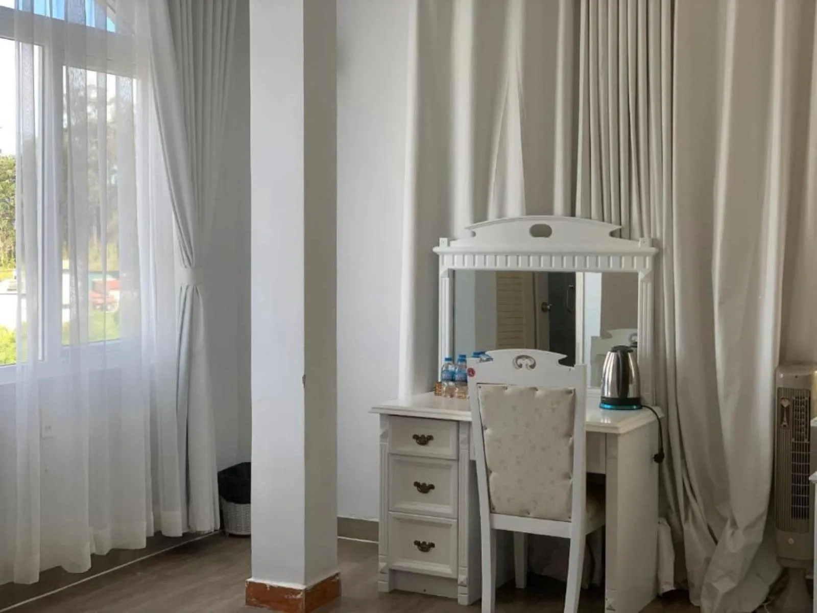 Bed in Le Petit Paris Dalat Hotel