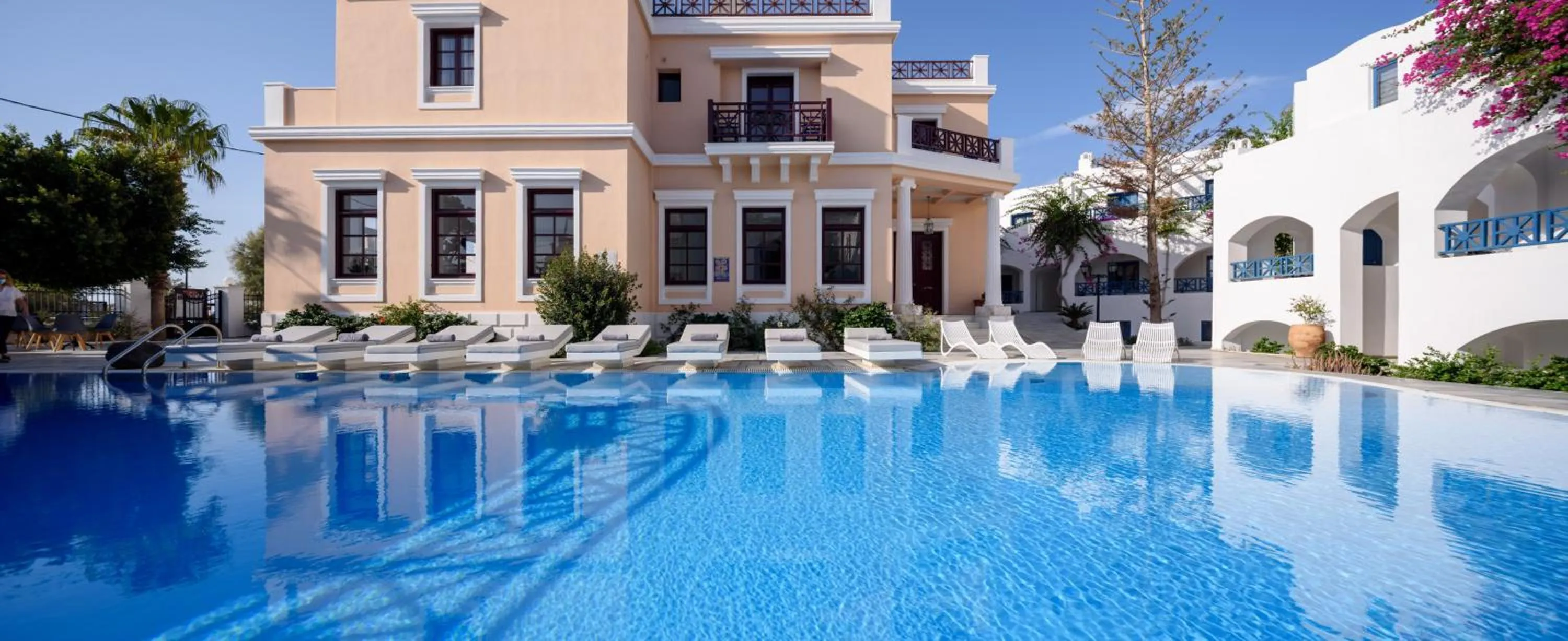 Property building in Veggera Beach Hotel