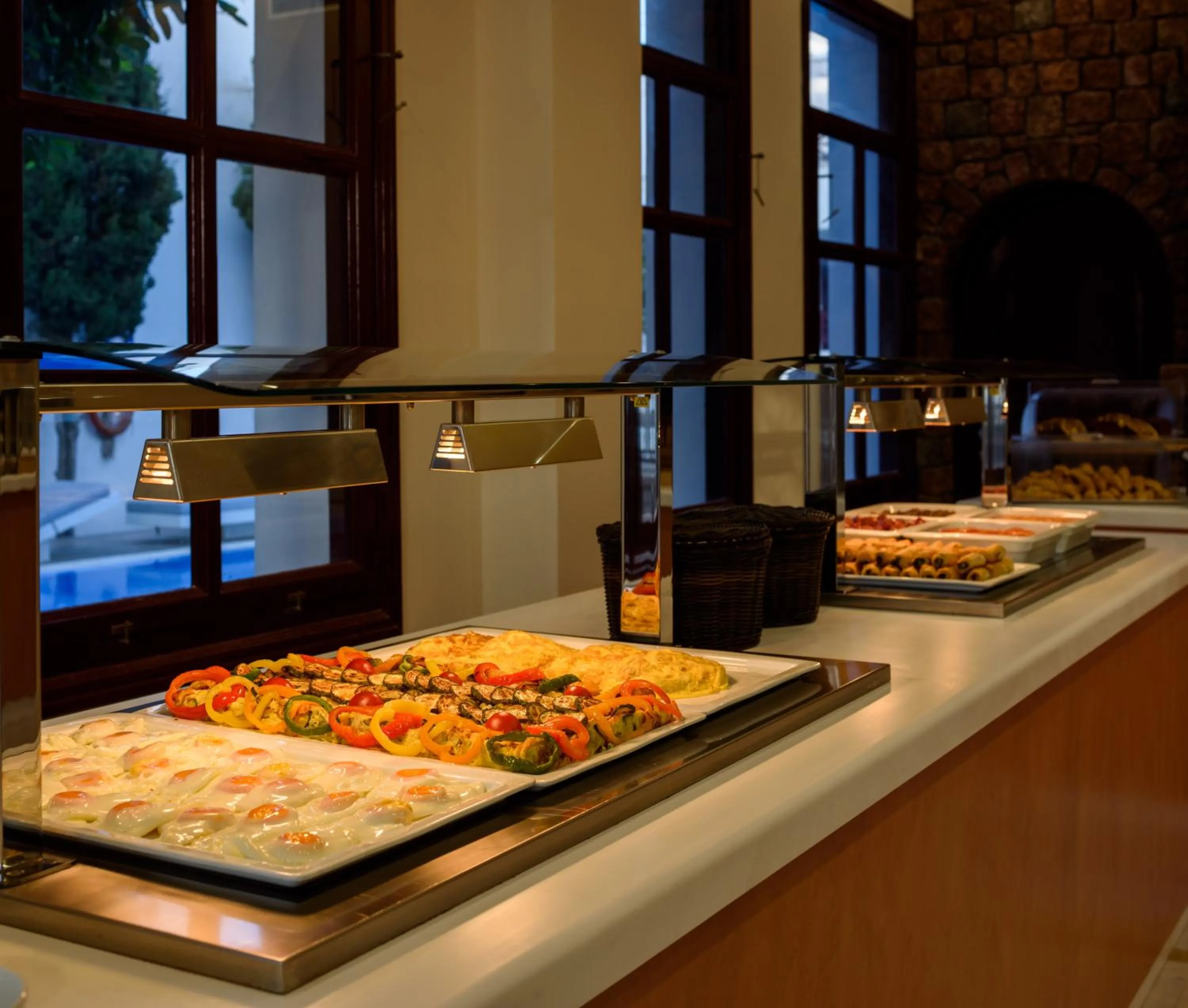 Swimming pool in Veggera Beach Hotel