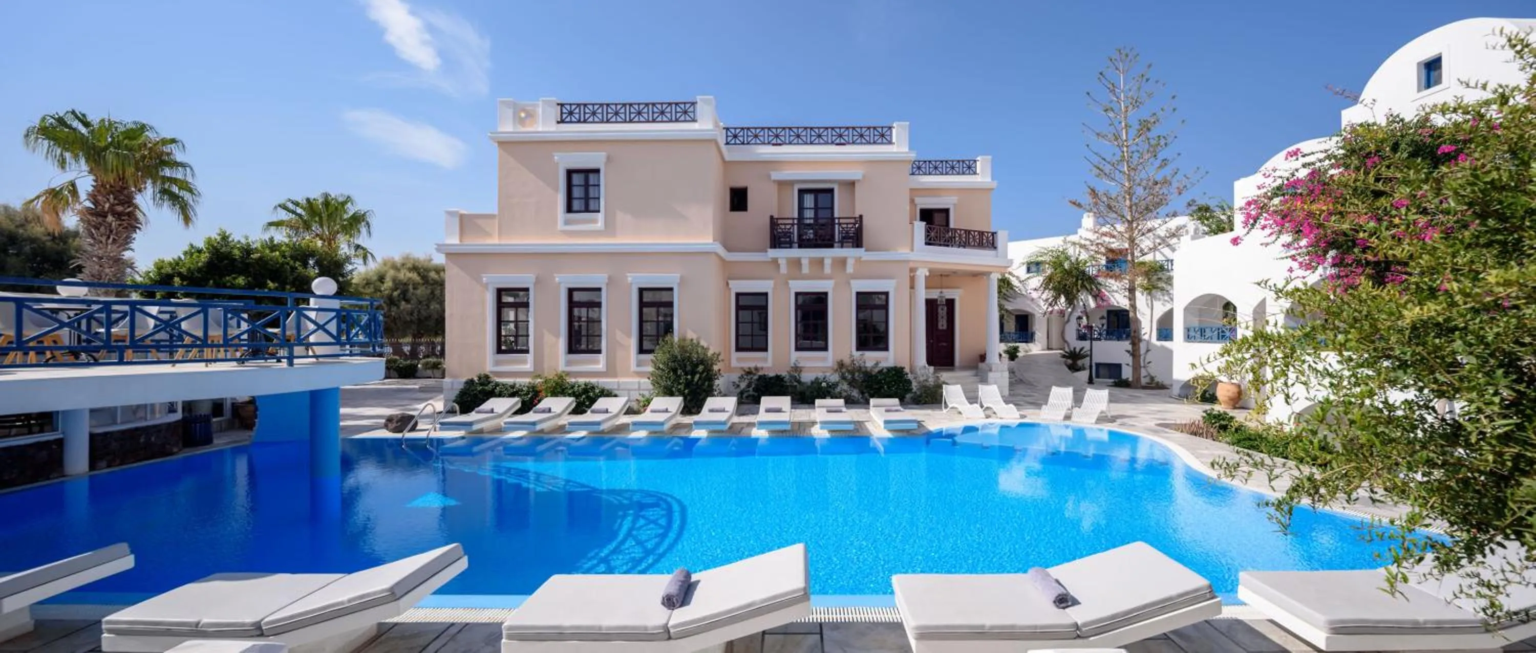 Property building in Veggera Beach Hotel