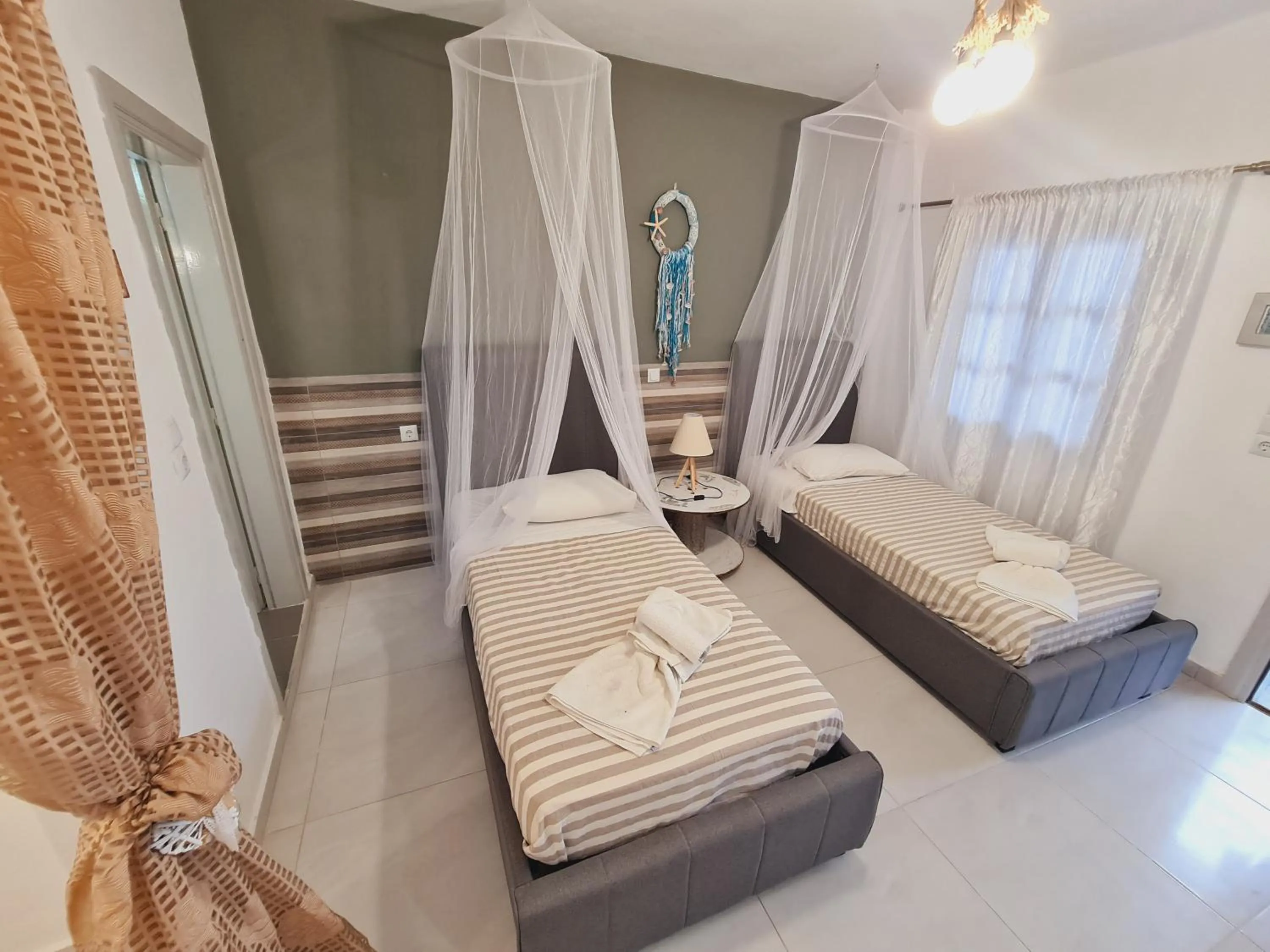 Photo of the whole room, Bed in Villa Anto
