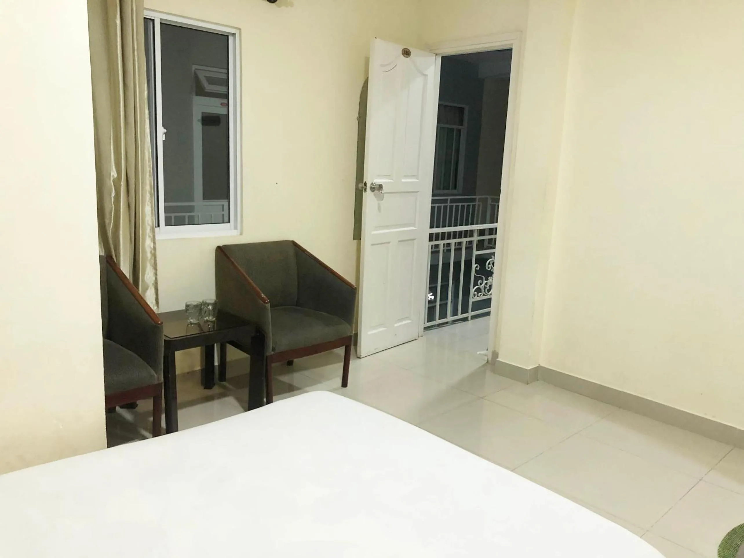 Bedroom, Bed in Phuong Hong Guesthouse