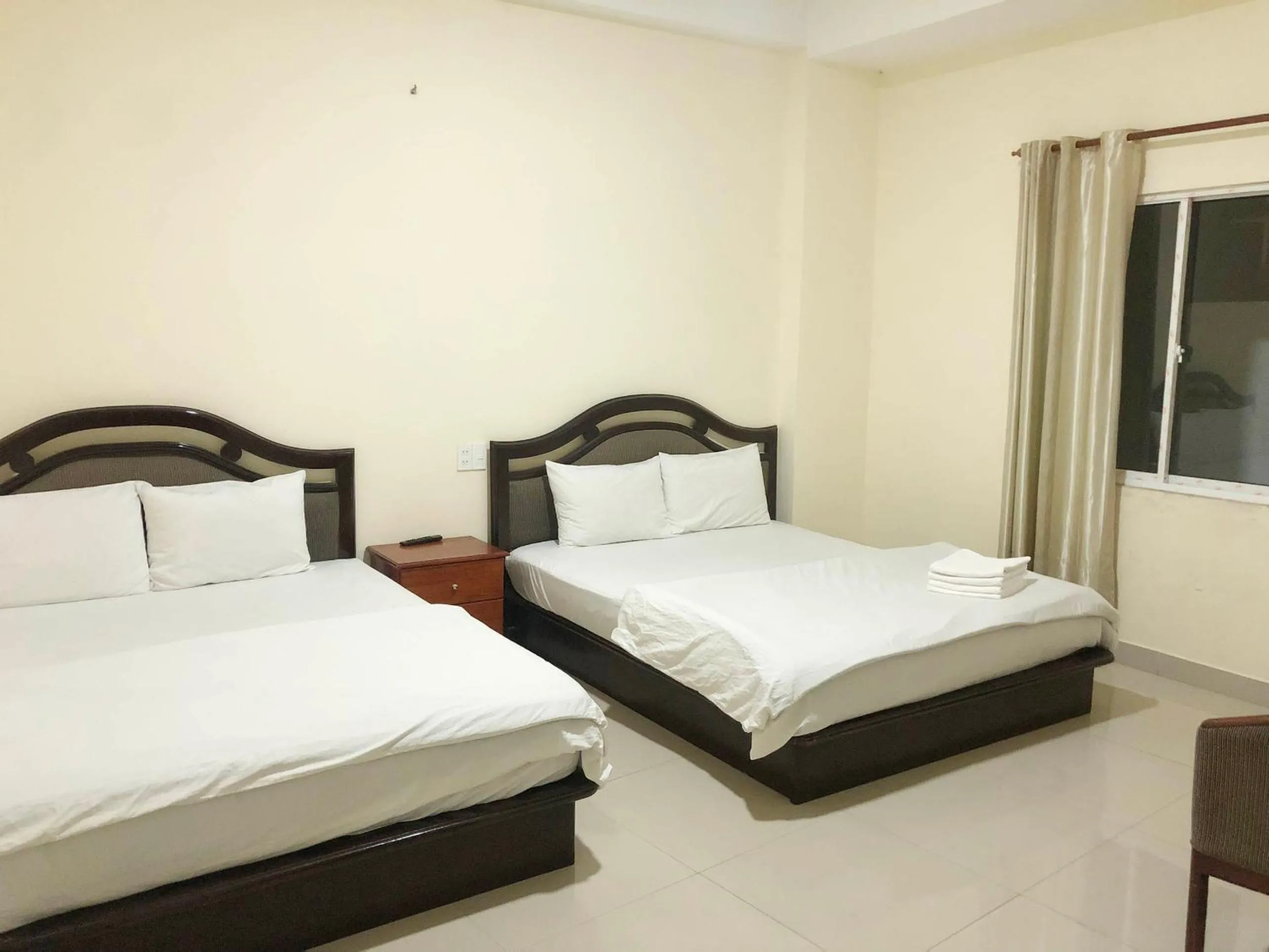 Bedroom, Bed in Phuong Hong Guesthouse