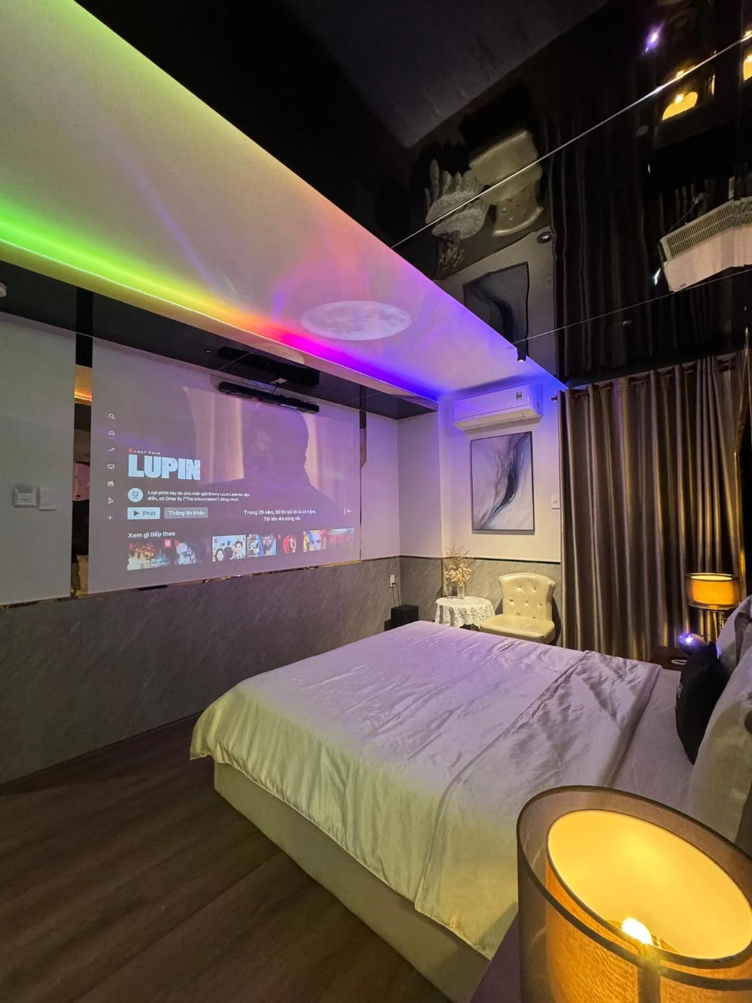 TV and multimedia, Bed in M&H Hotel