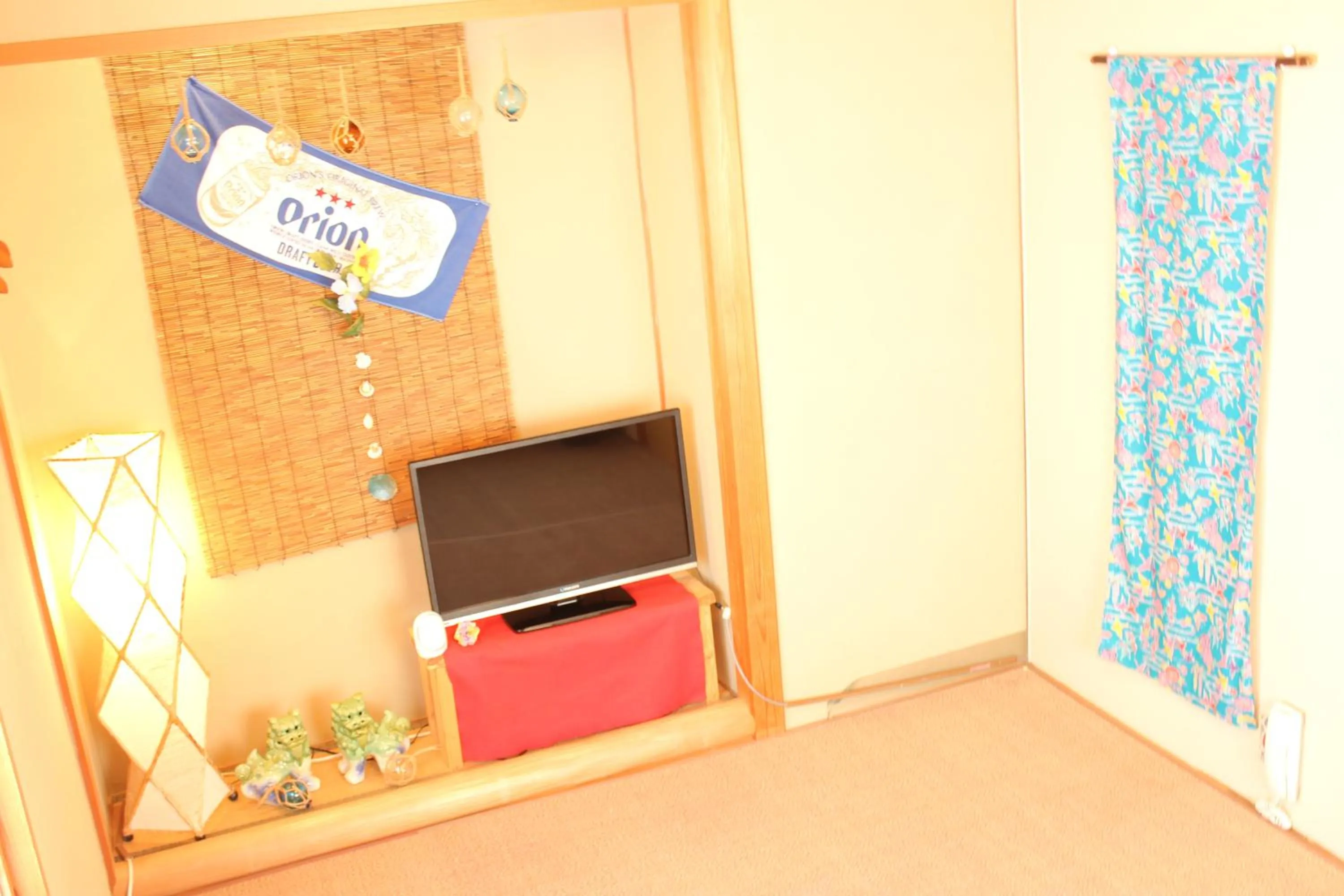 Photo of the whole room in Okinawa Minshuku Kariyushi